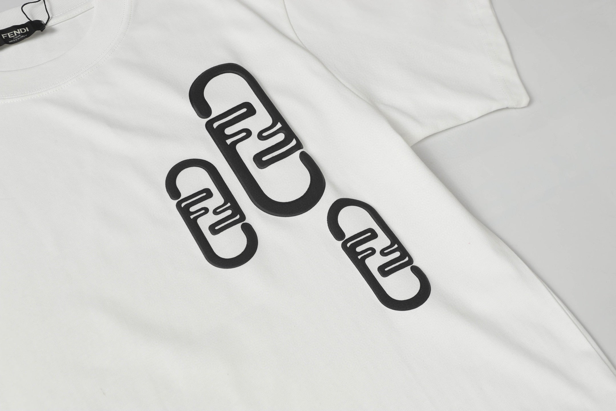 LuxluxHouse Best Quality Clothes Fendi T-shirt