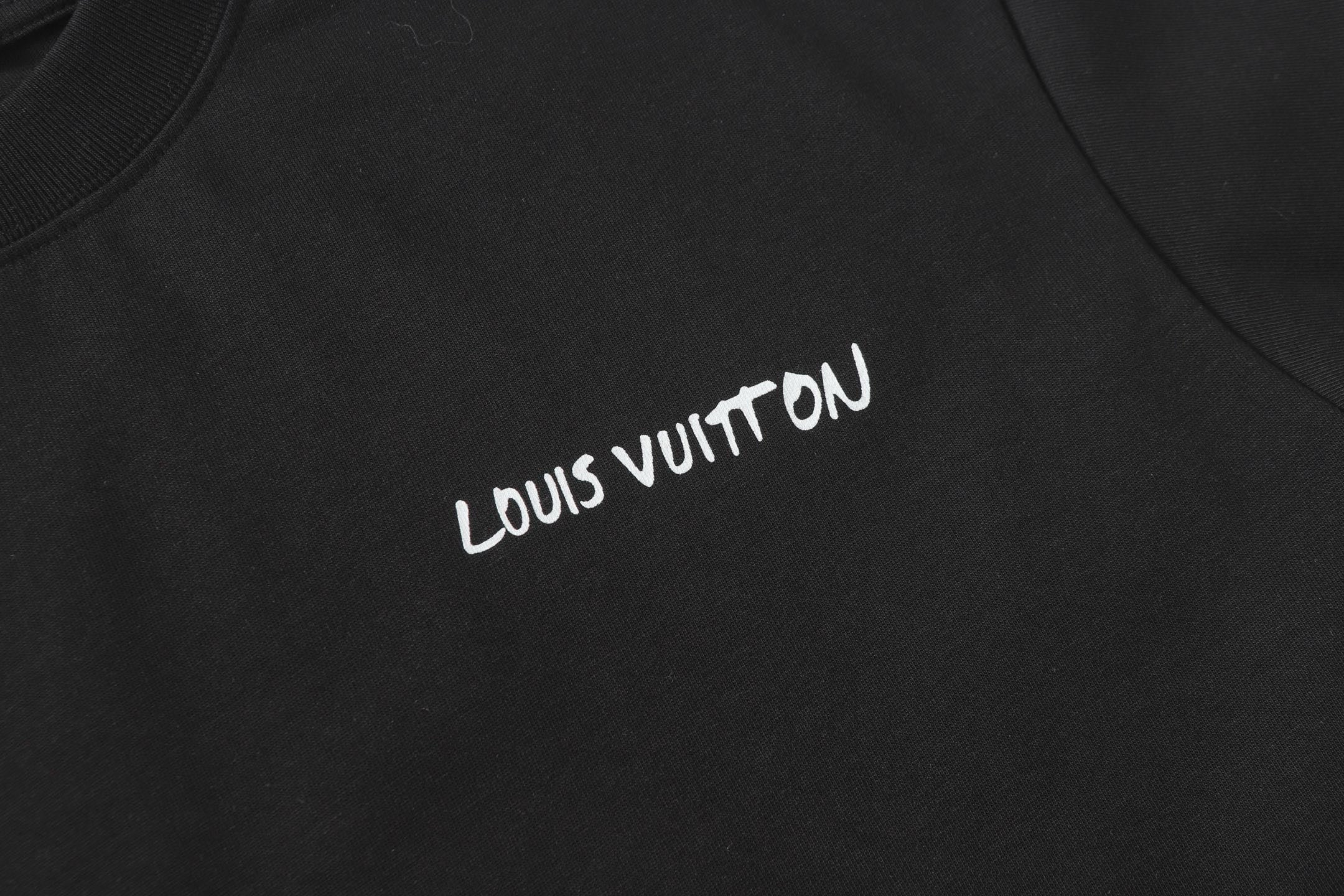 LuxluxHouse Best Quality Clothes T-shirt Louis Vuitton