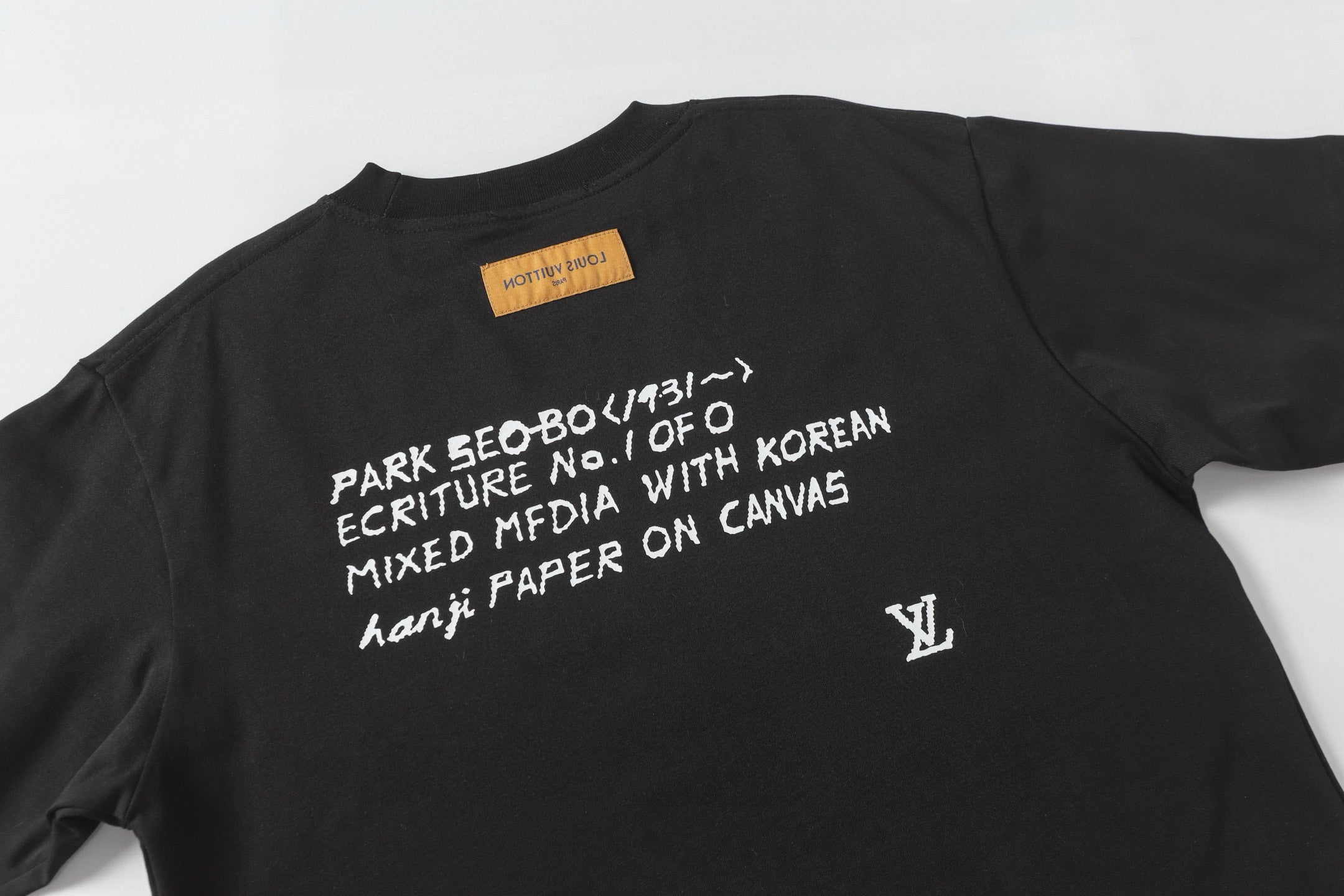 LuxluxHouse Best Quality Clothes T-shirt Louis Vuitton