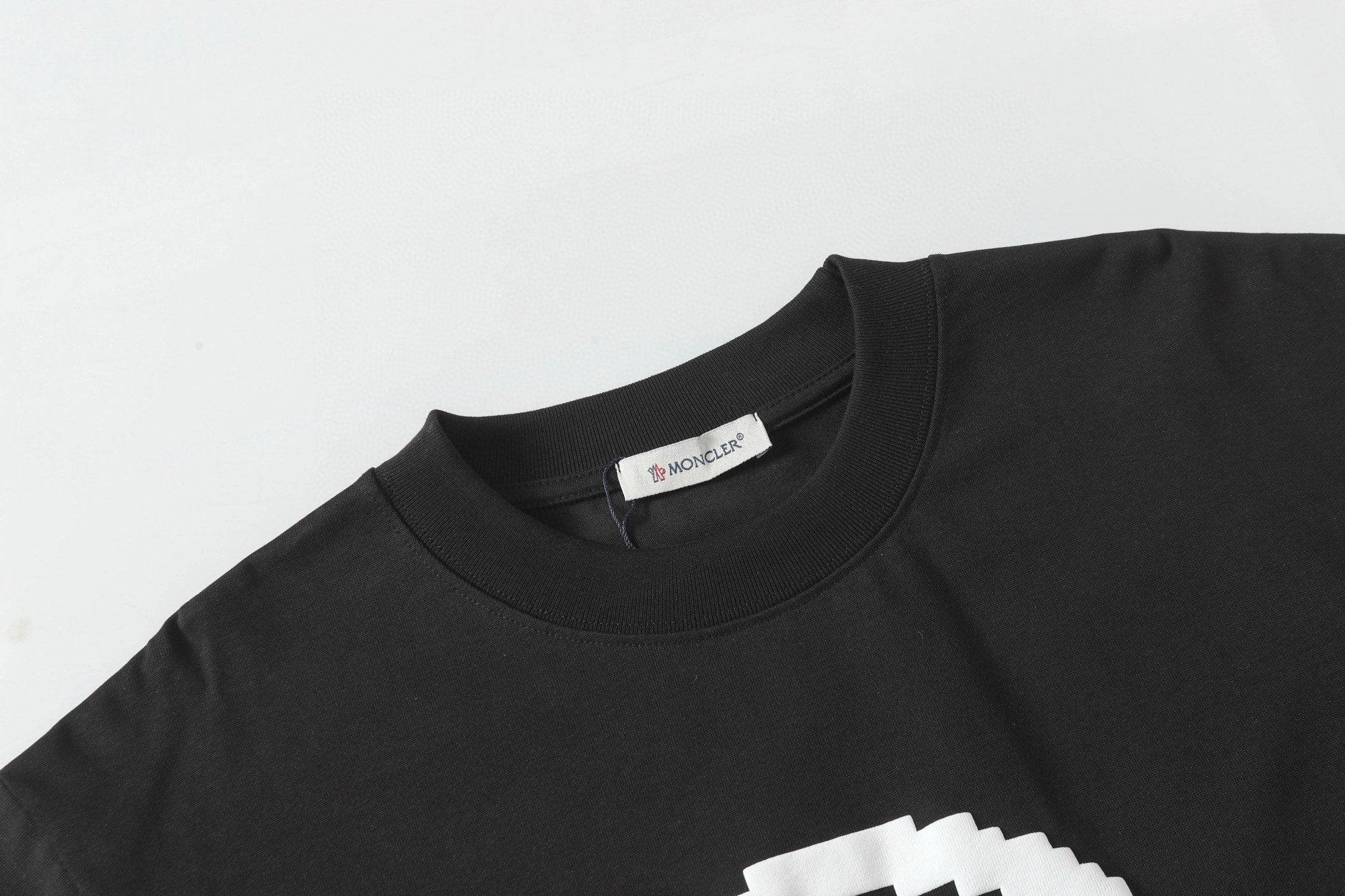 LuxluxHouse Best Quality Clothes T-shirt Moncler