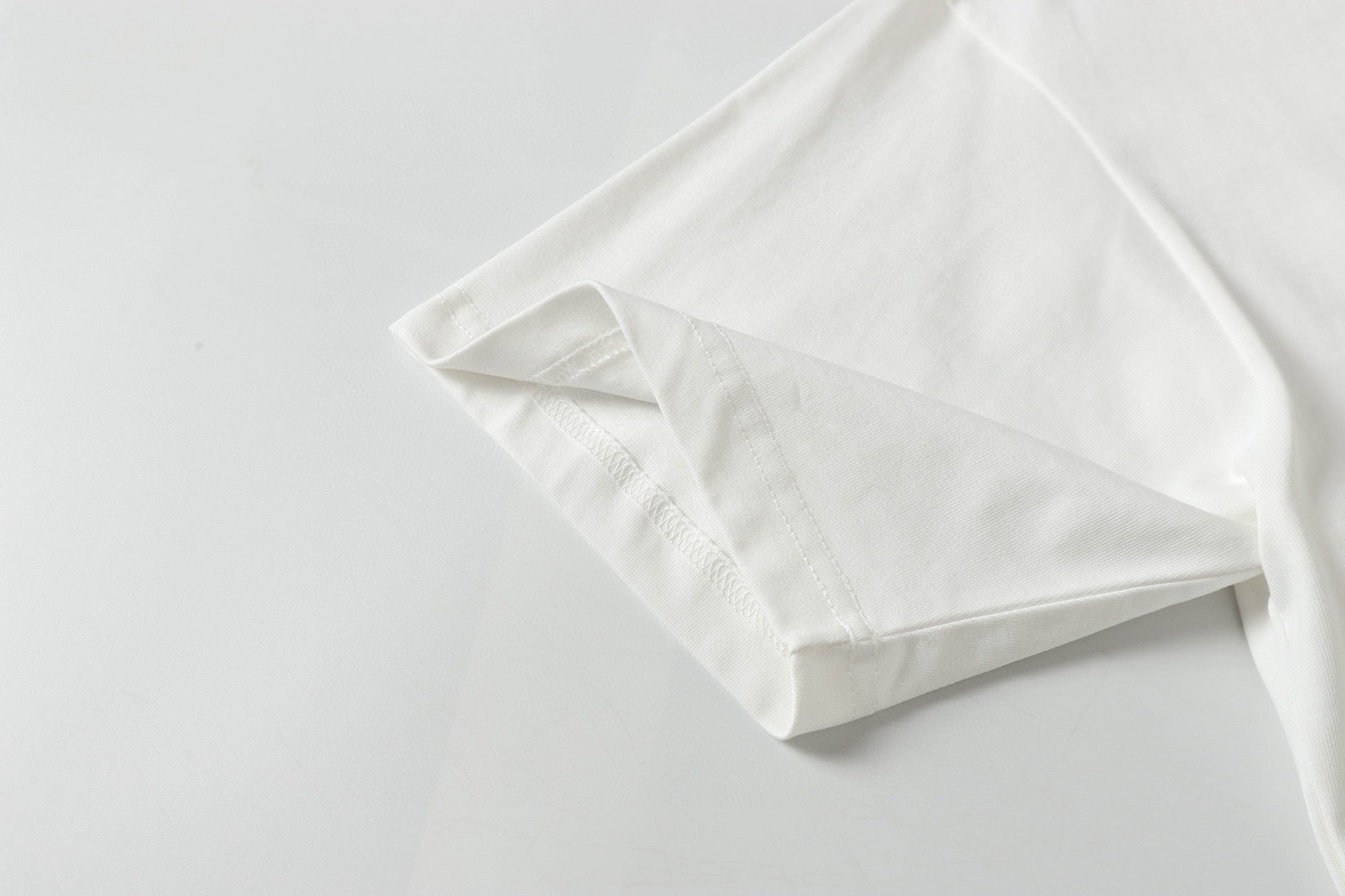 LuxluxHouse Best Quality Clothes T-shirt Moncler