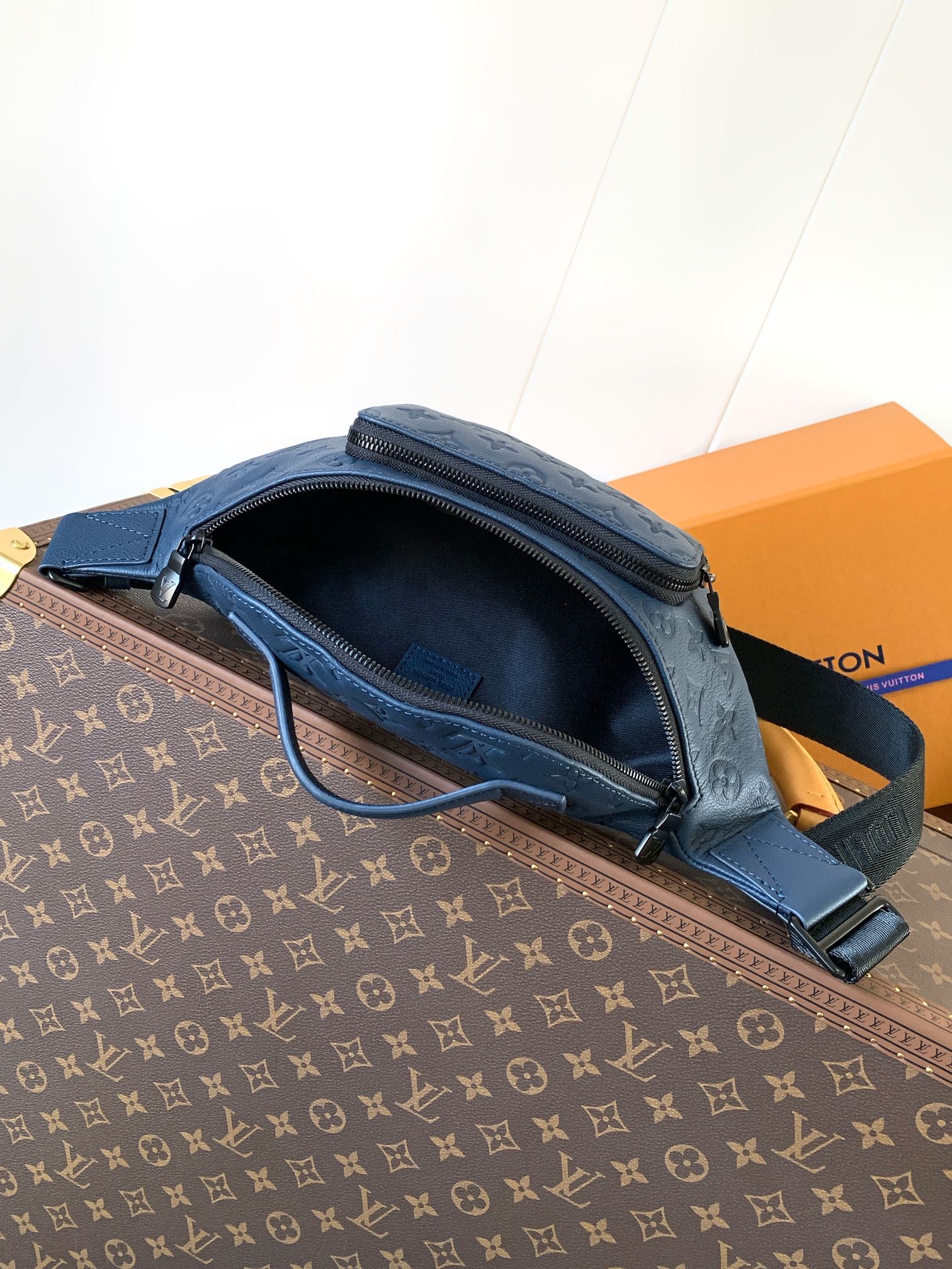 LuxluxHouse Best Quality Bags Louis Vuitton Men