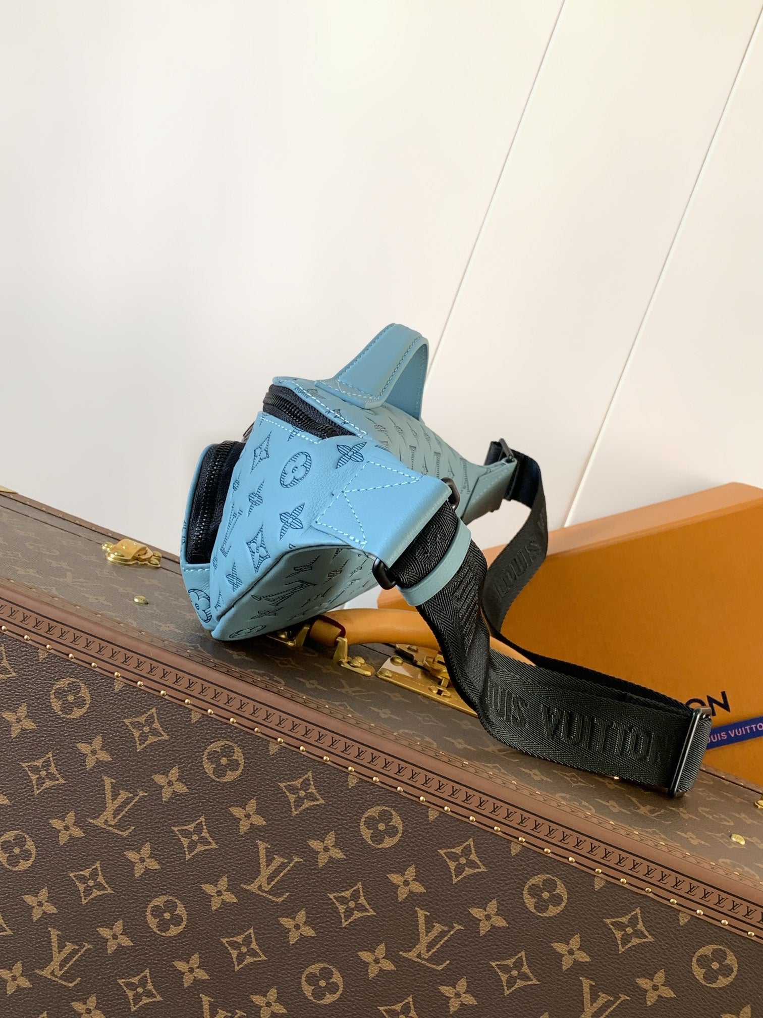 LuxluxHouse Best Quality Bags Louis Vuitton Women Men