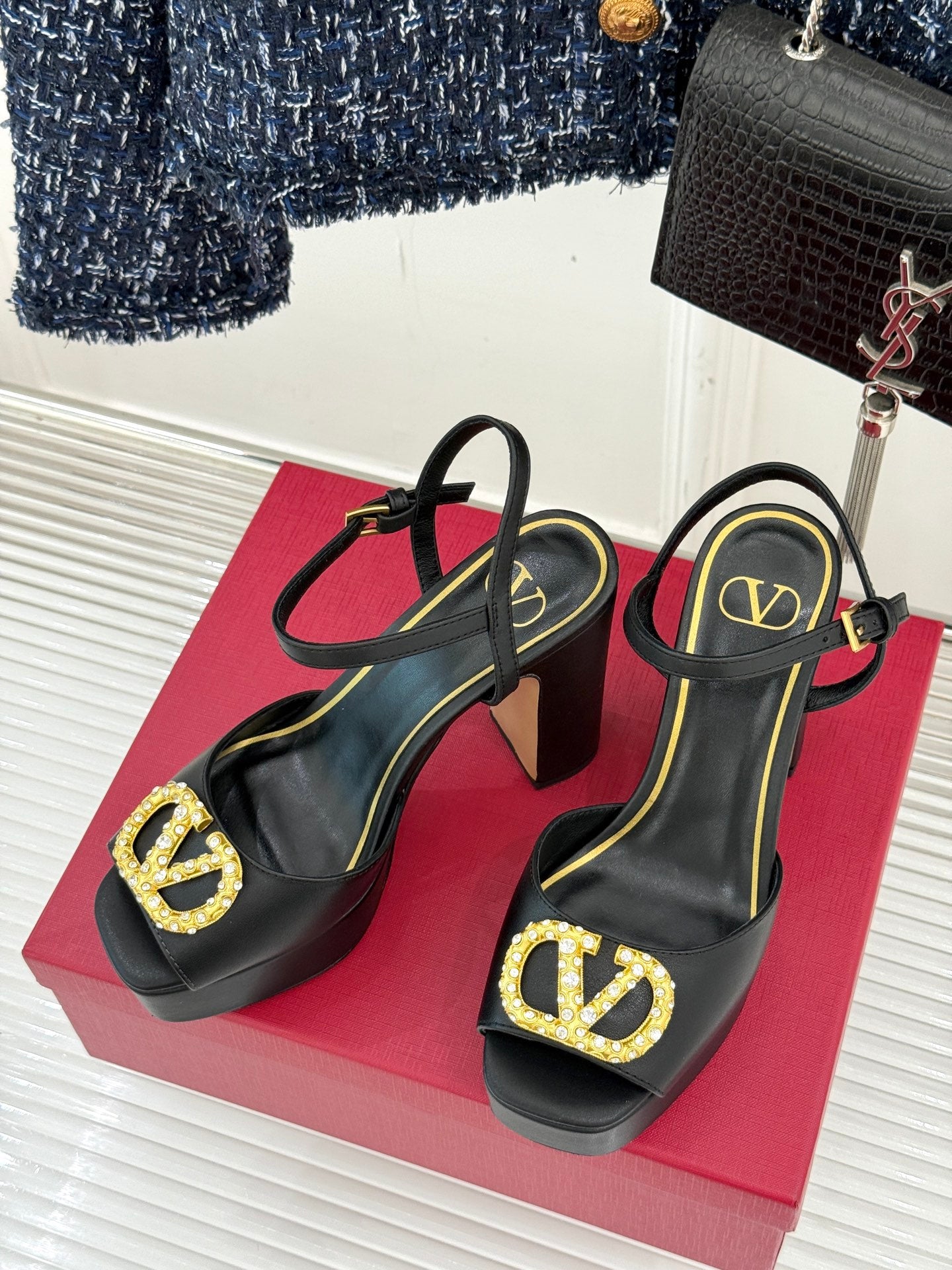LuxluxHouse Best Quality Valentino Women Shoes