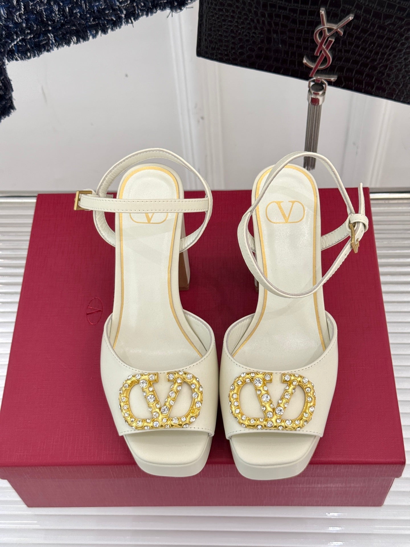 LuxluxHouse Best Quality Valentino Women Shoes