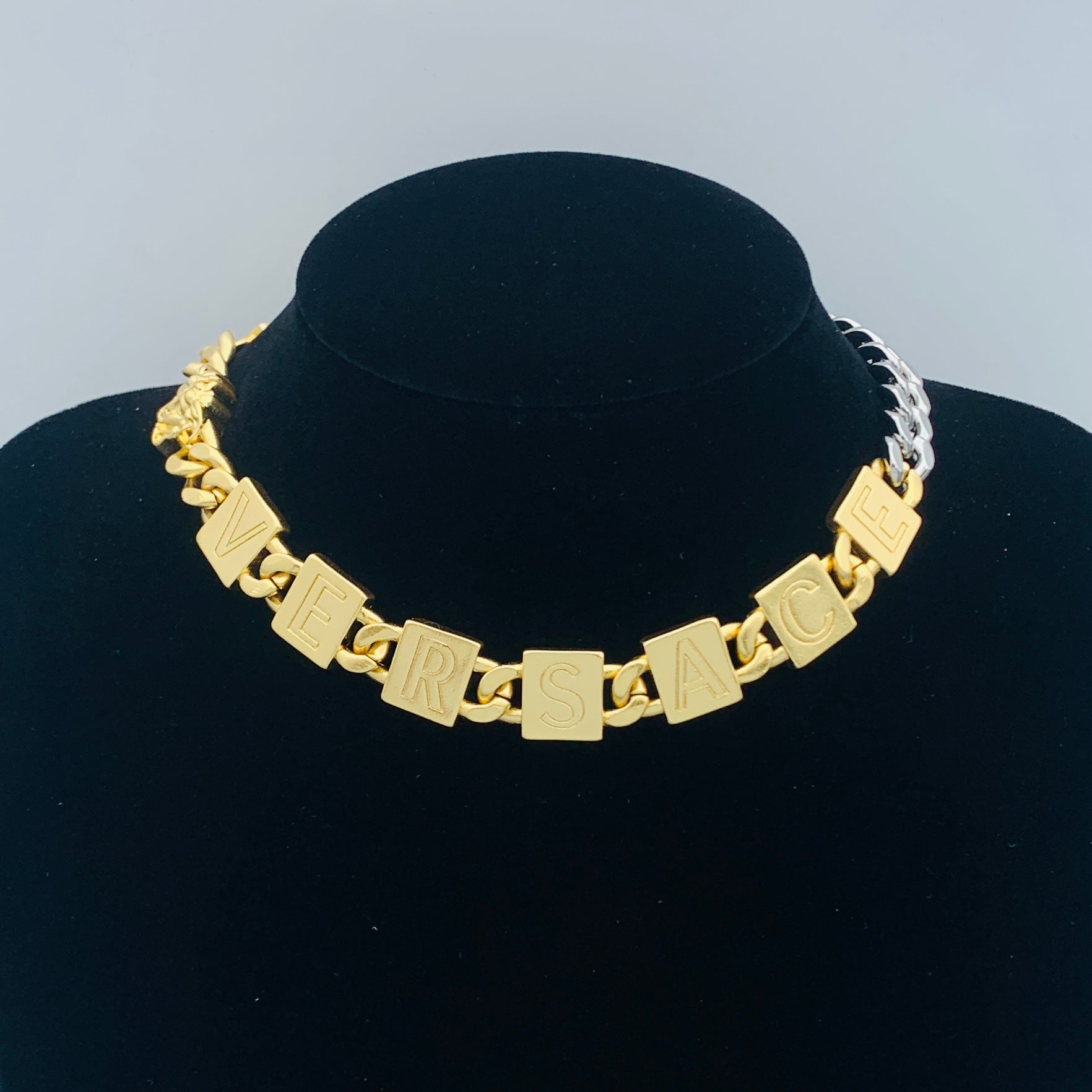 LuxluxHouse Low Price And High Quality Accessories Versace