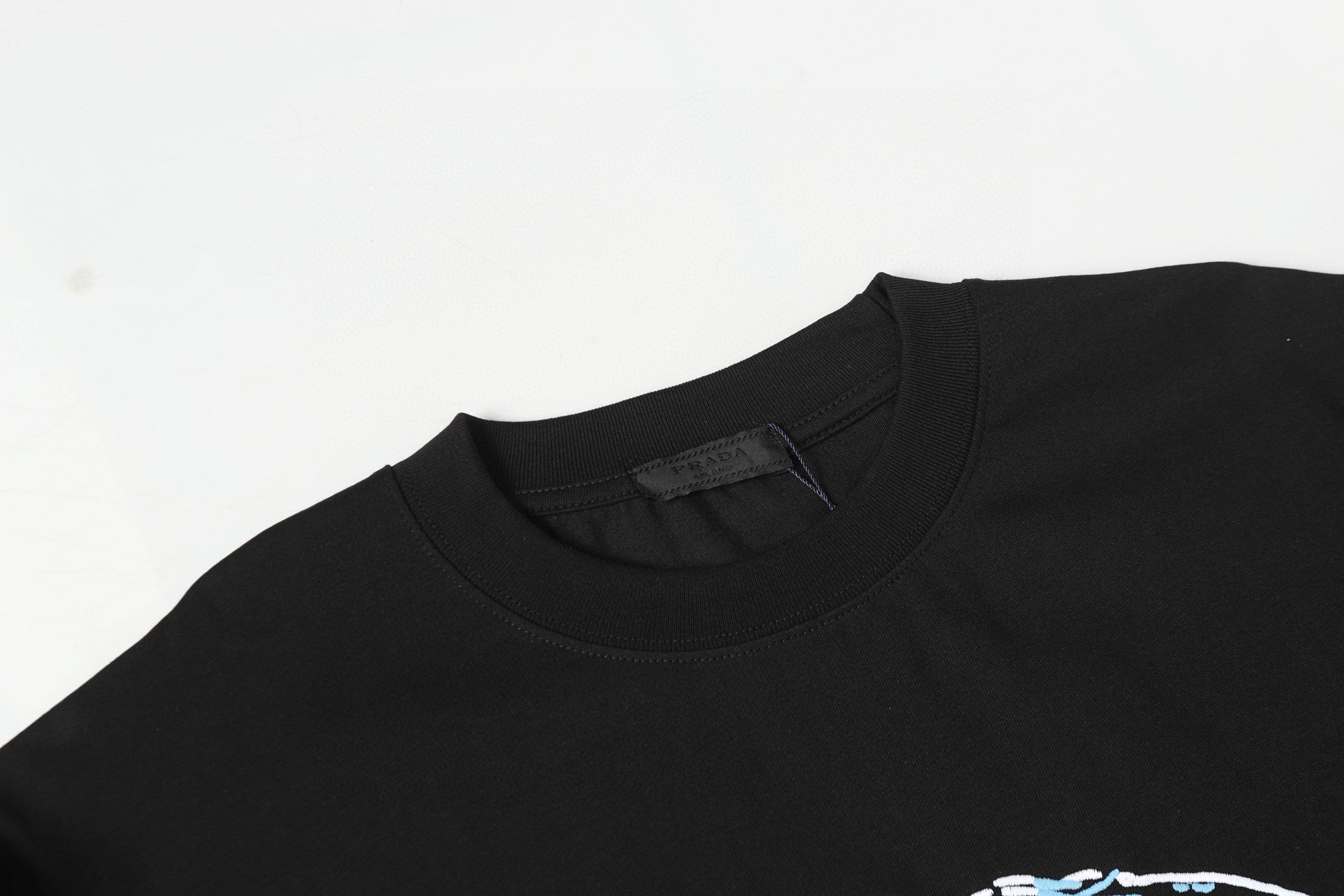 LuxluxHouse Best Quality Clothes T-shirt Prada