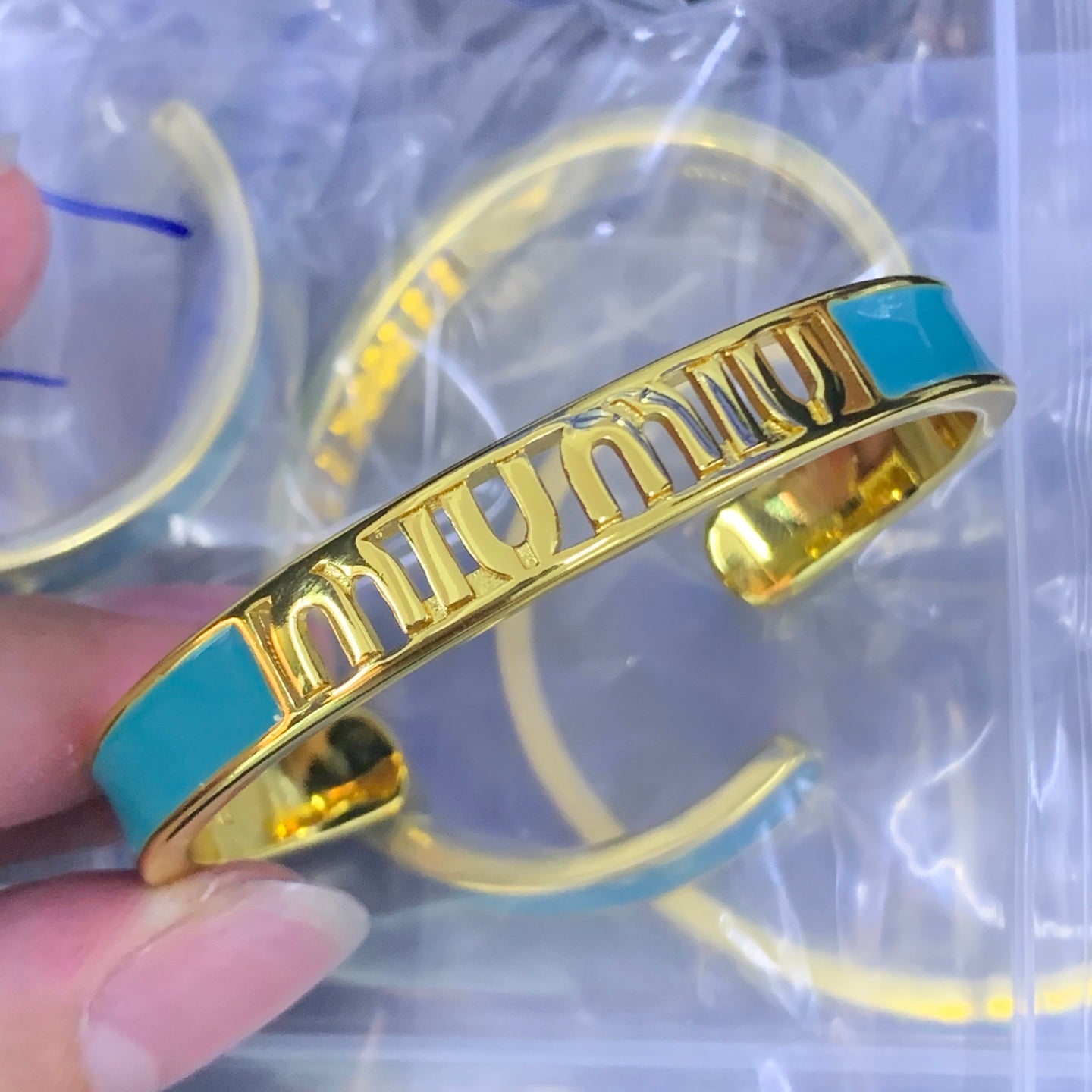 LuxluxHouse Low Price And High Quality Accessories Miu Miu