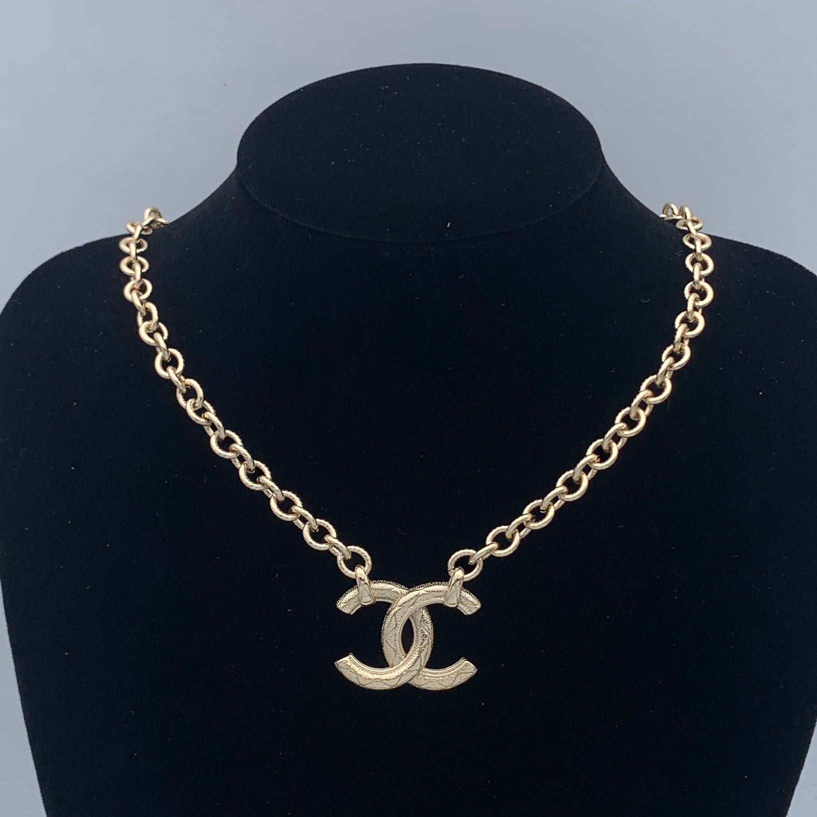 LuxluxHouse Low Price And High Quality Accessories Chanel