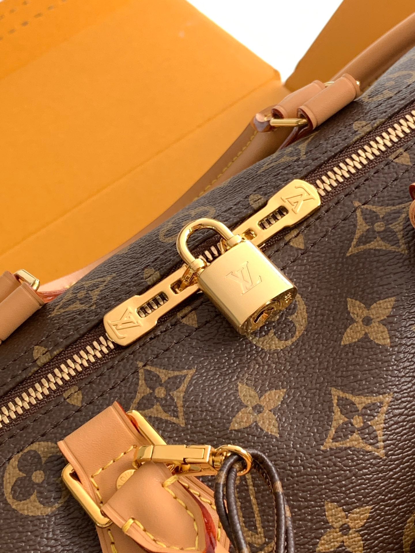 LuxluxHouse Best Quality Bags Louis Vuitton Women Men
