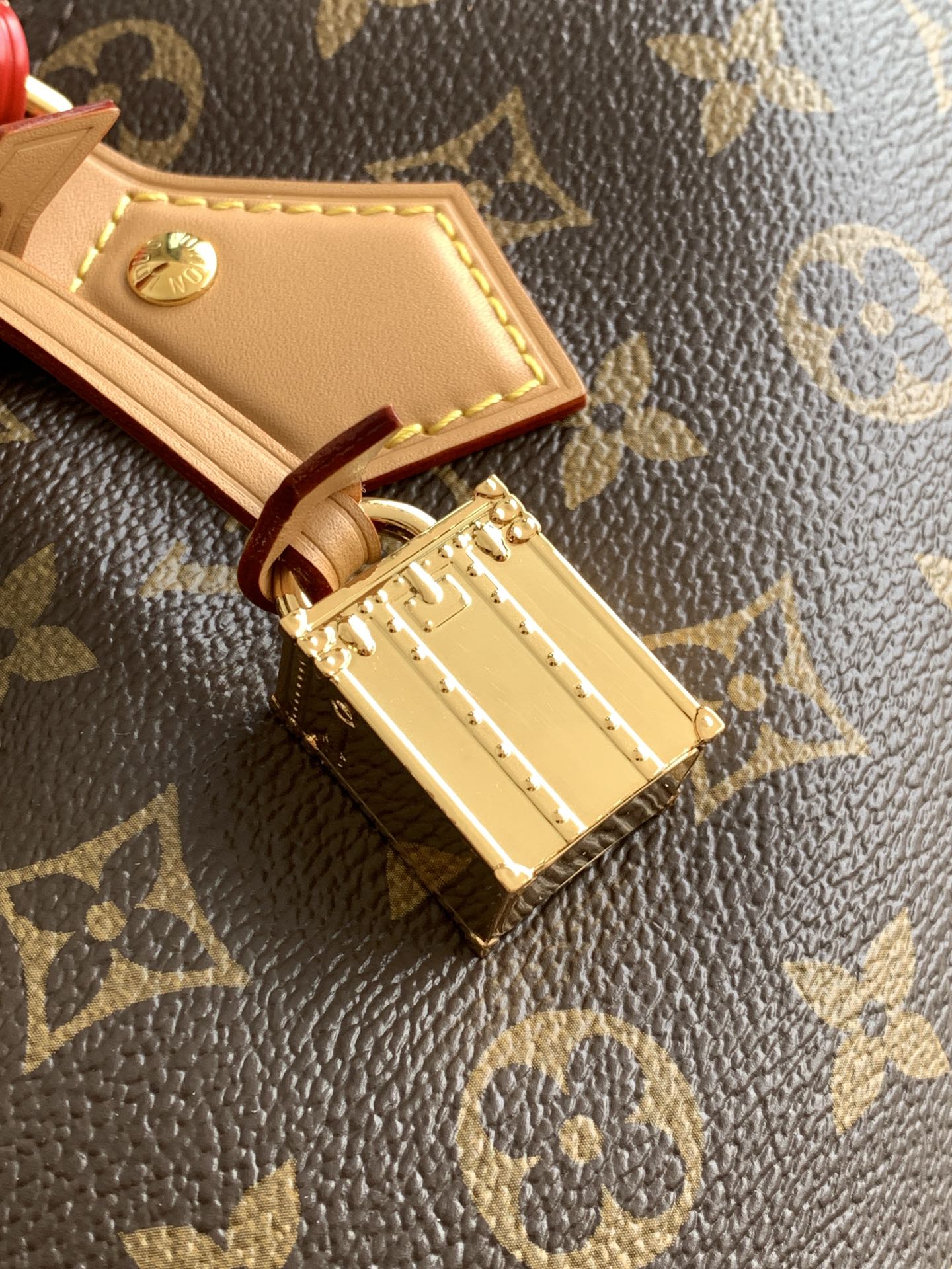 LuxluxHouse Best Quality Bags Louis Vuitton Women Men