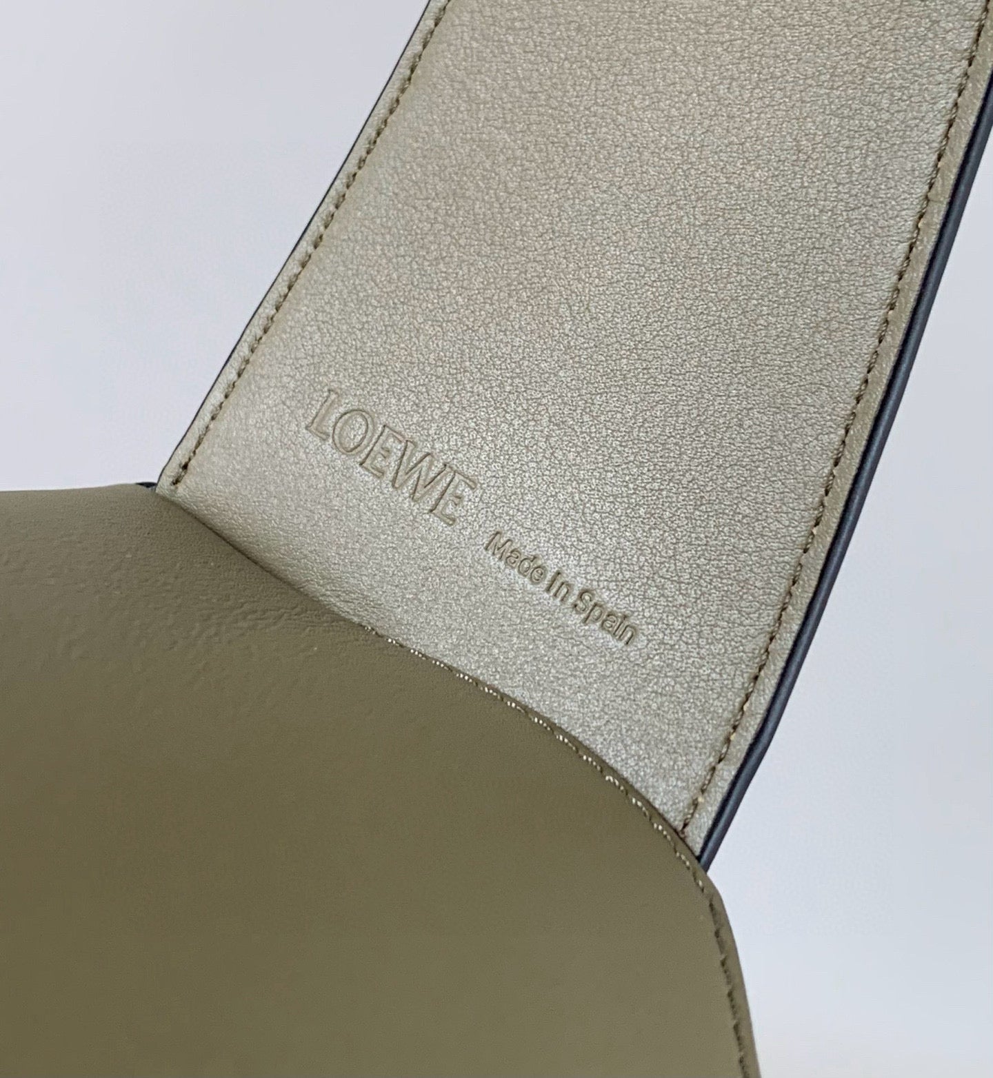 LuxluxHouse Best Quality Bags Loewe Women
