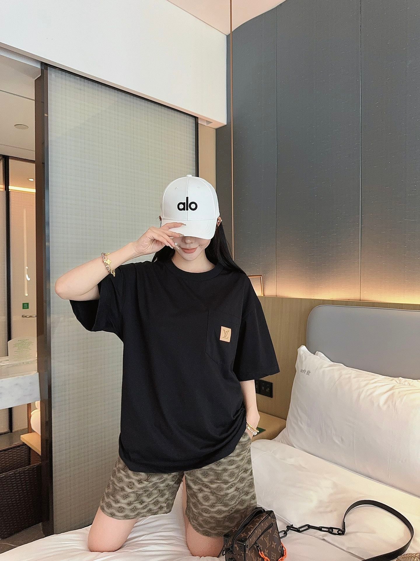 LuxluxHouse Best Quality Clothes T-shirt Louis Vuitton