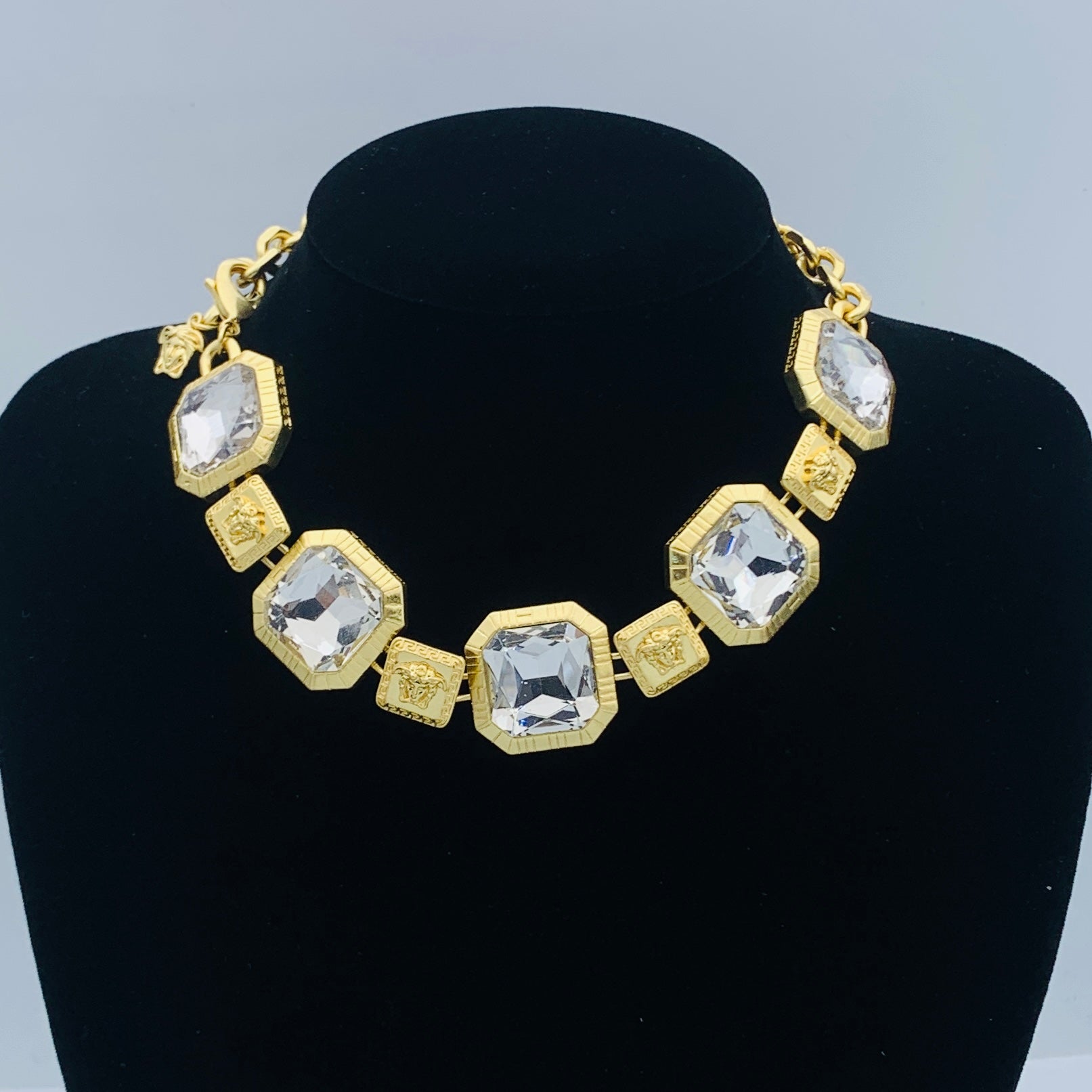LuxluxHouse Low Price And High Quality Accessories Versace