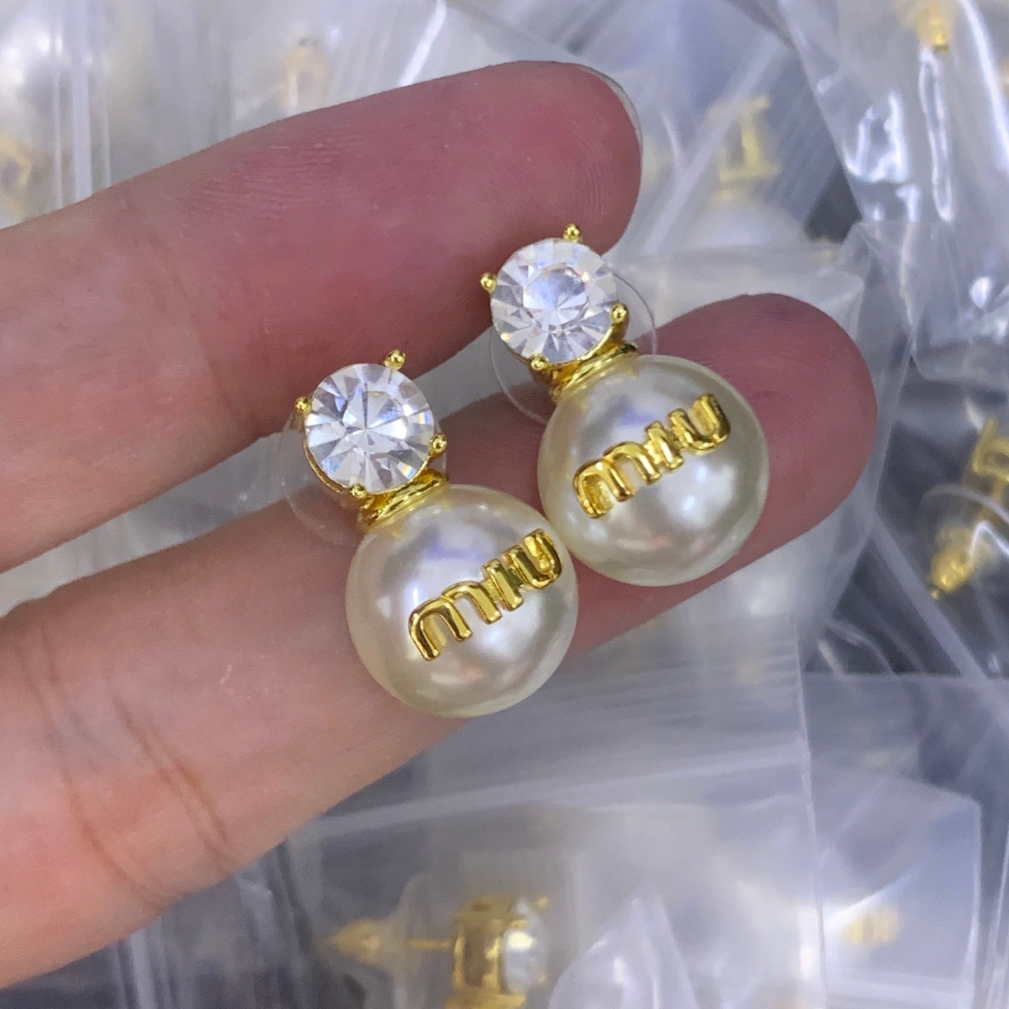 LuxluxHouse Low Price And High Quality Accessories Miu Miu