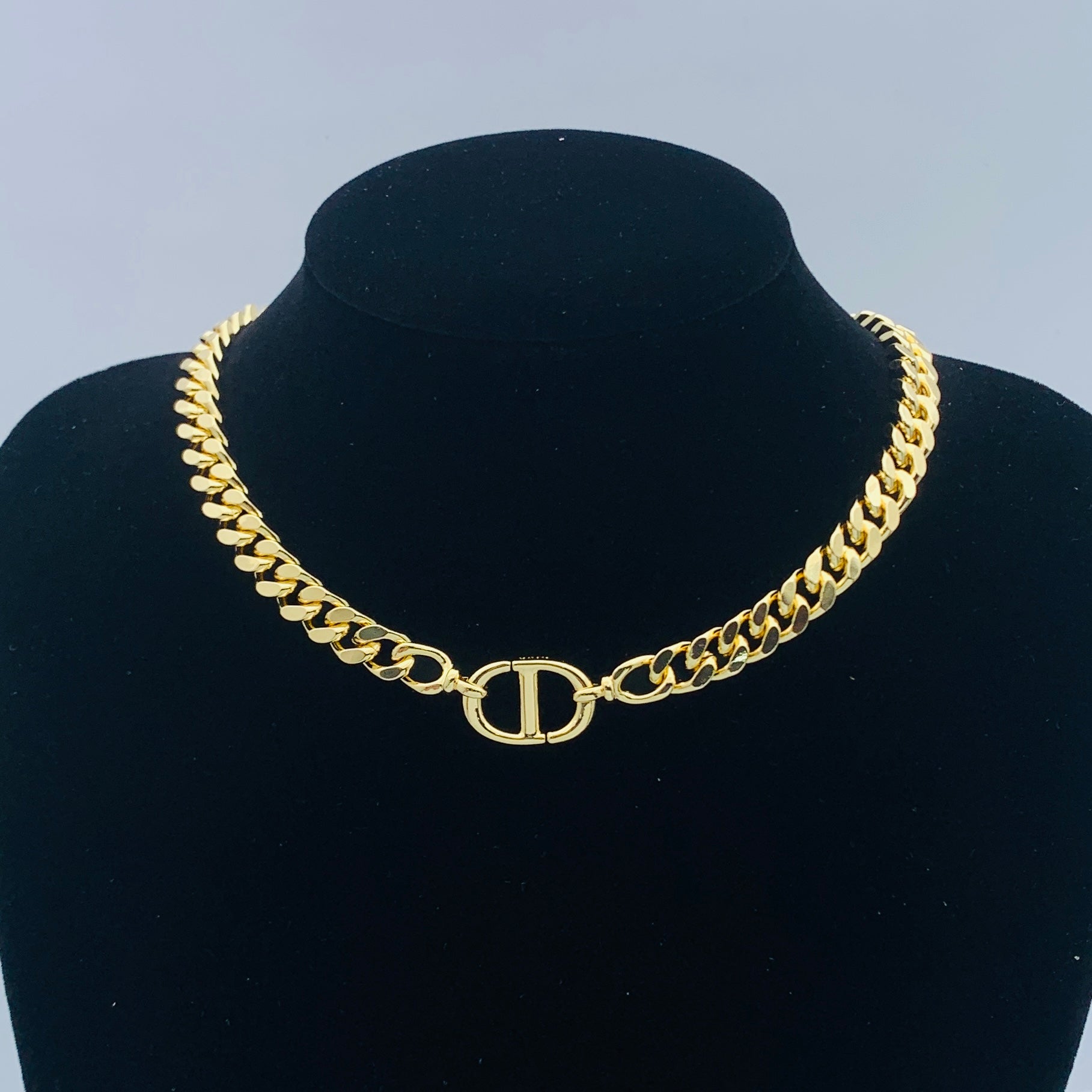 LuxluxHouse Low Price And High Quality Accessories Dior