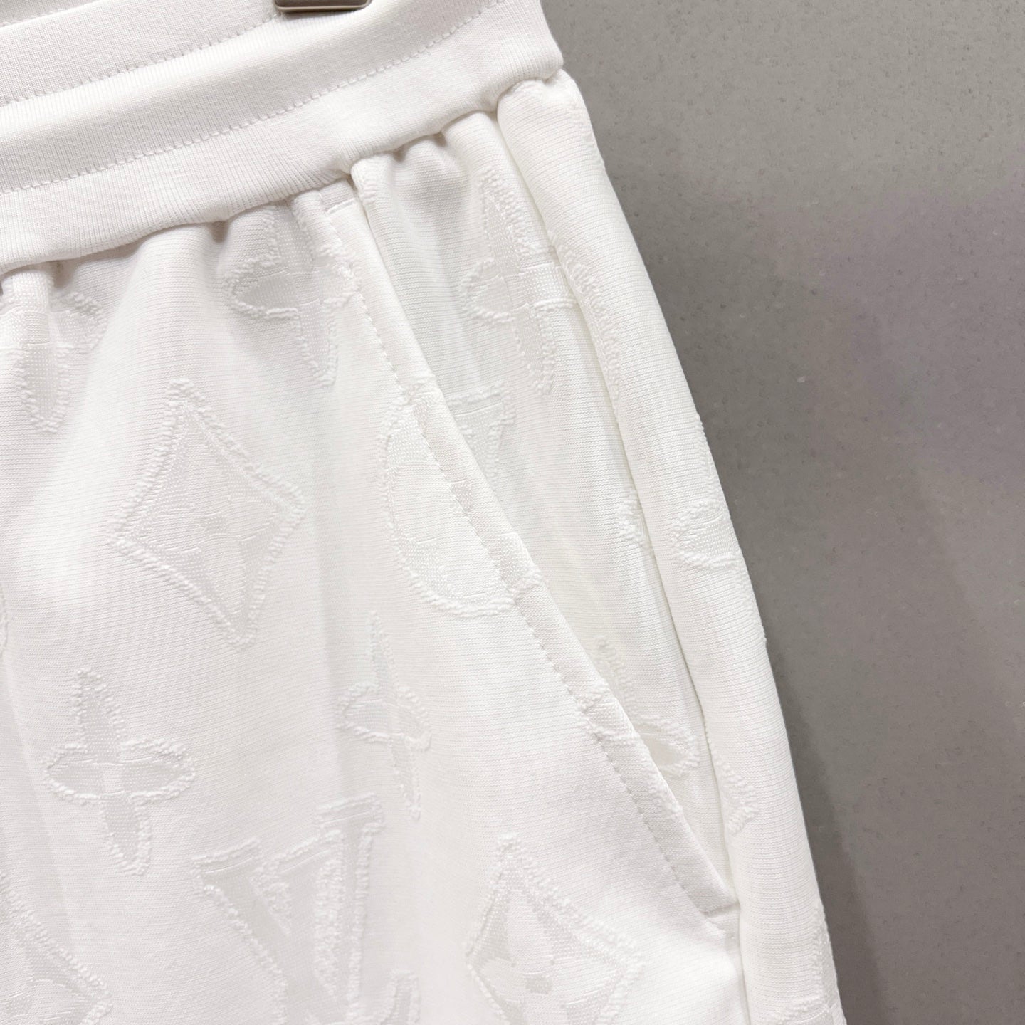 LuxluxHouse Best Quality Clothes Pants Louis Vuitton