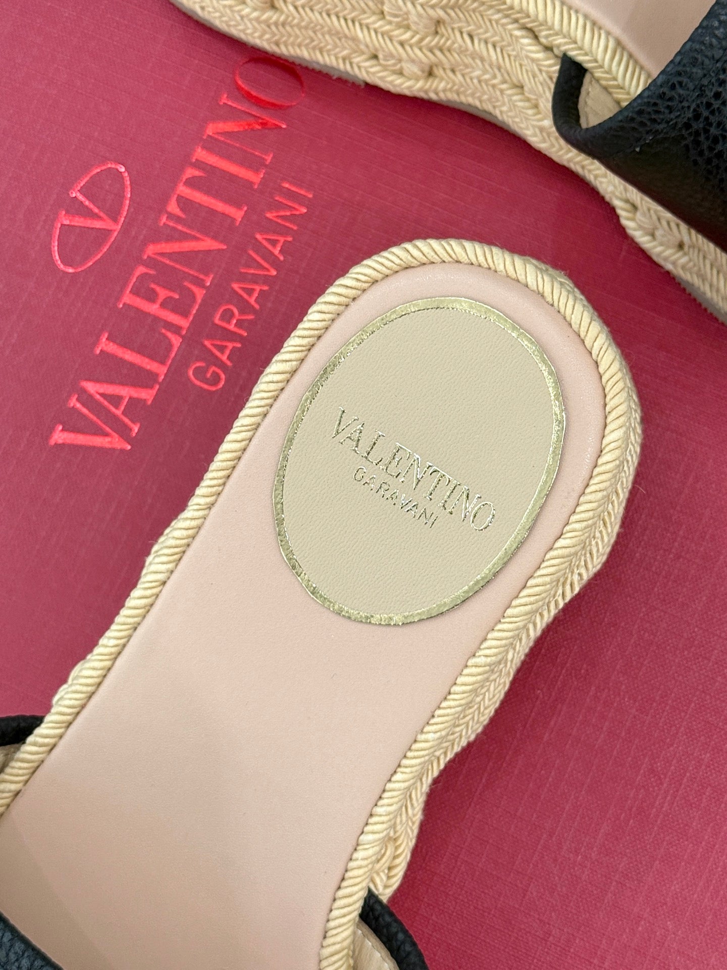LuxluxHouse Best Quality Valentino Women Shoes