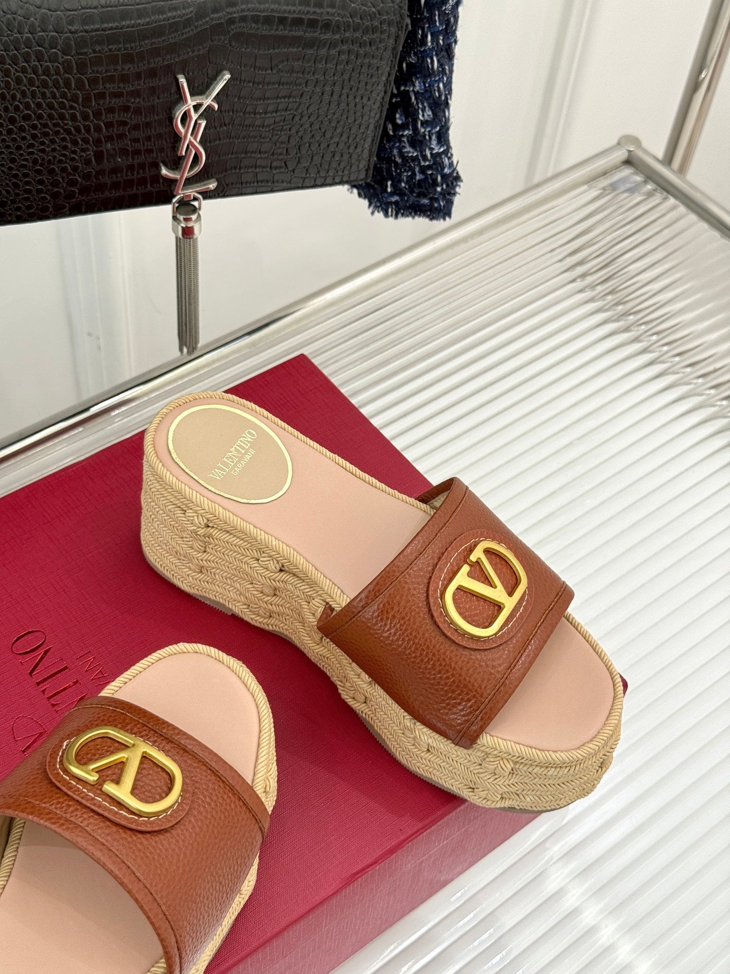 LuxluxHouse Best Quality Valentino Women Shoes