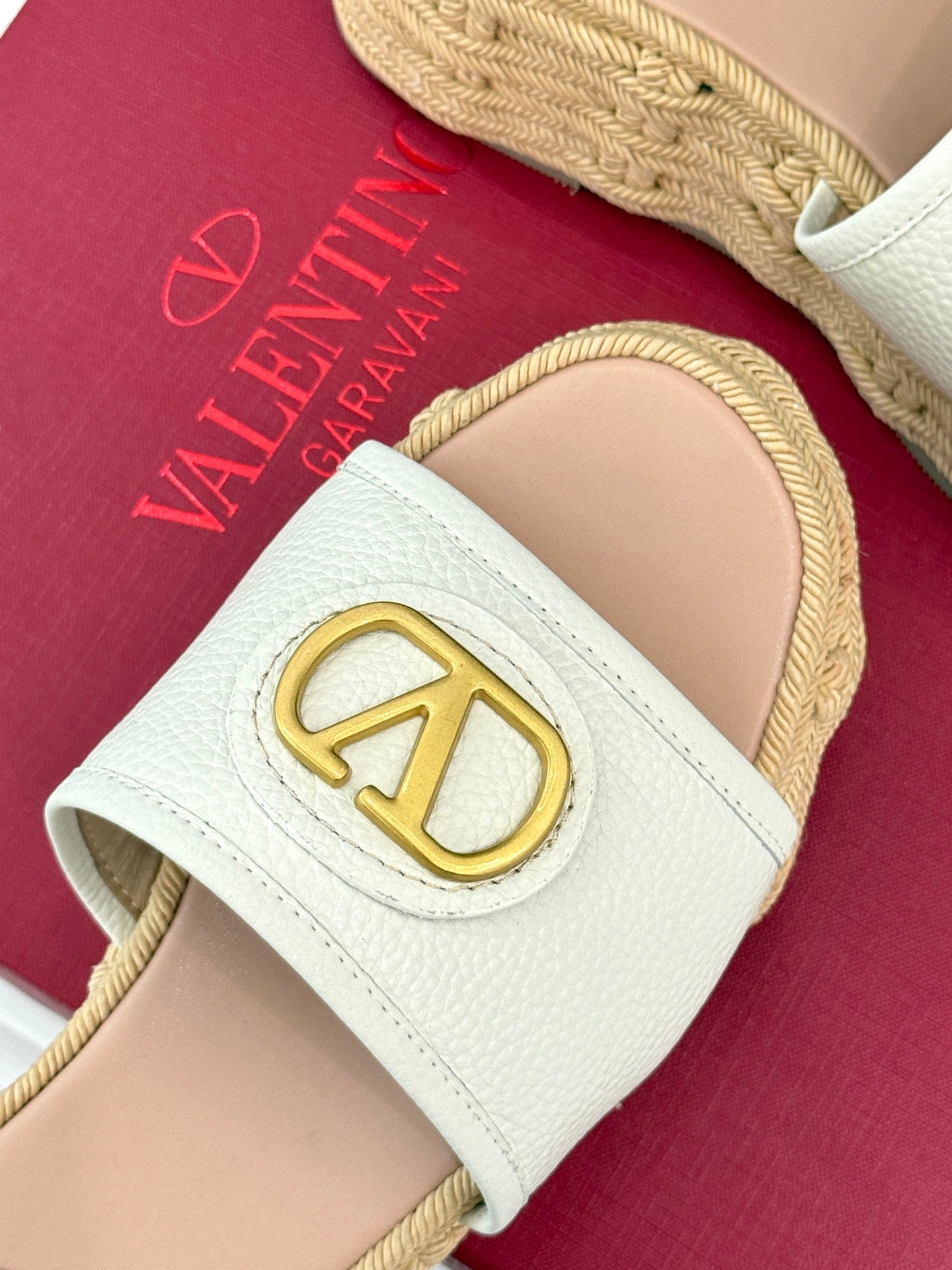 LuxluxHouse Best Quality Valentino Women Shoes