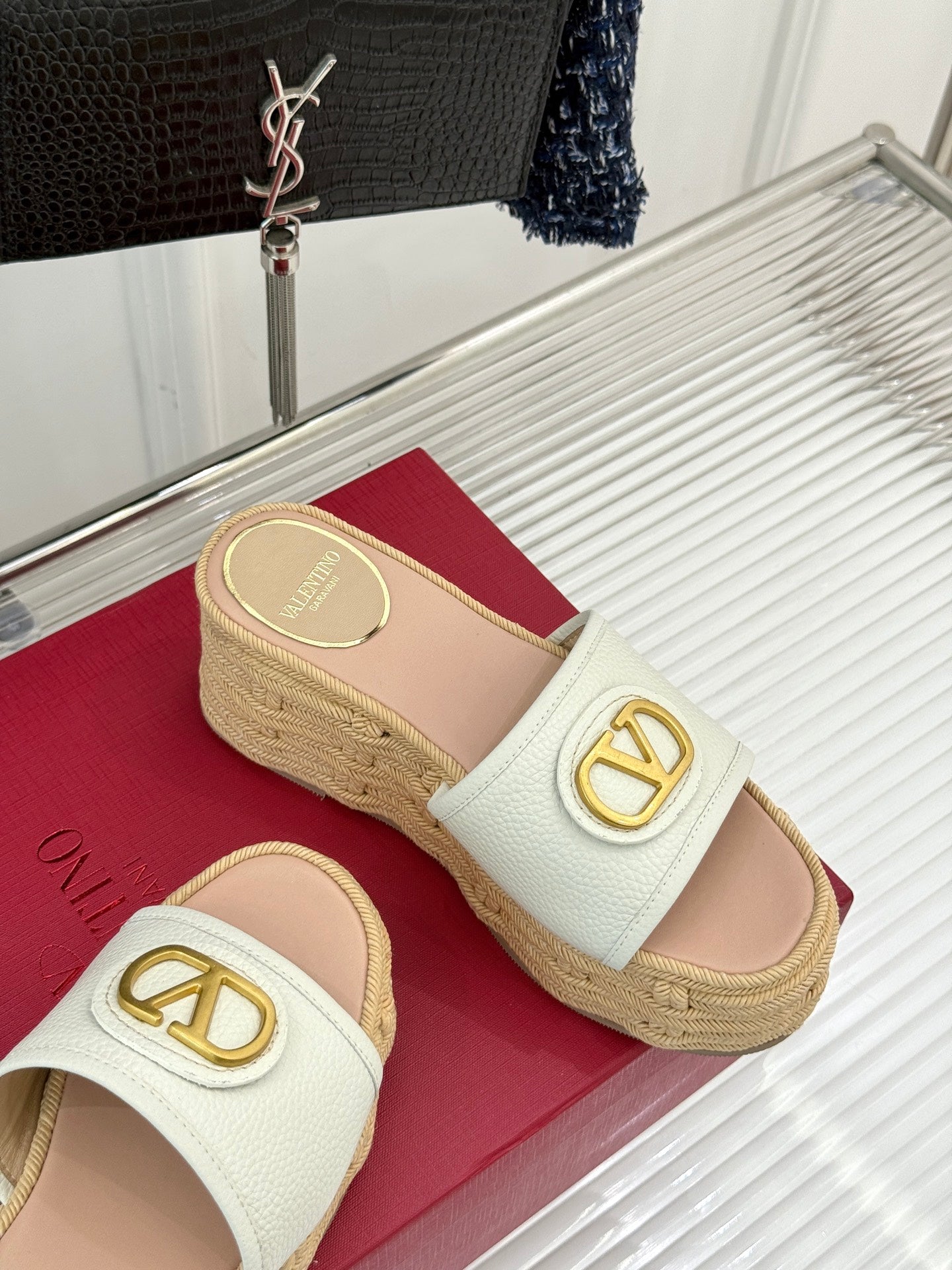 LuxluxHouse Best Quality Valentino Women Shoes