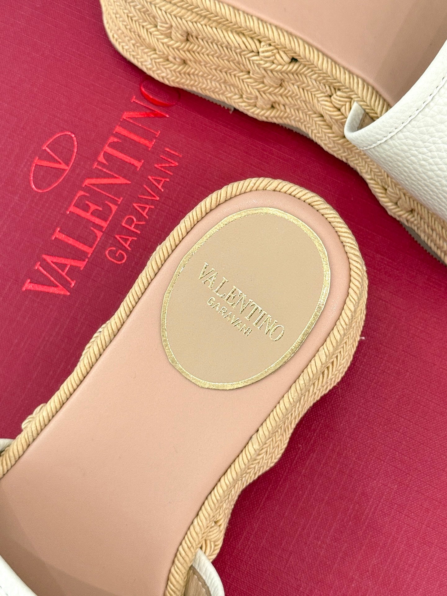 LuxluxHouse Best Quality Valentino Women Shoes