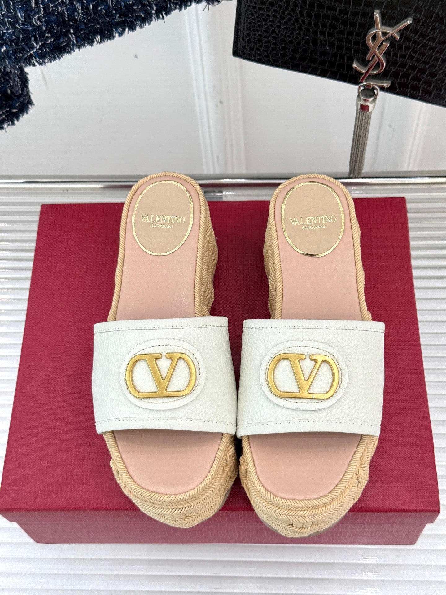 LuxluxHouse Best Quality Valentino Women Shoes
