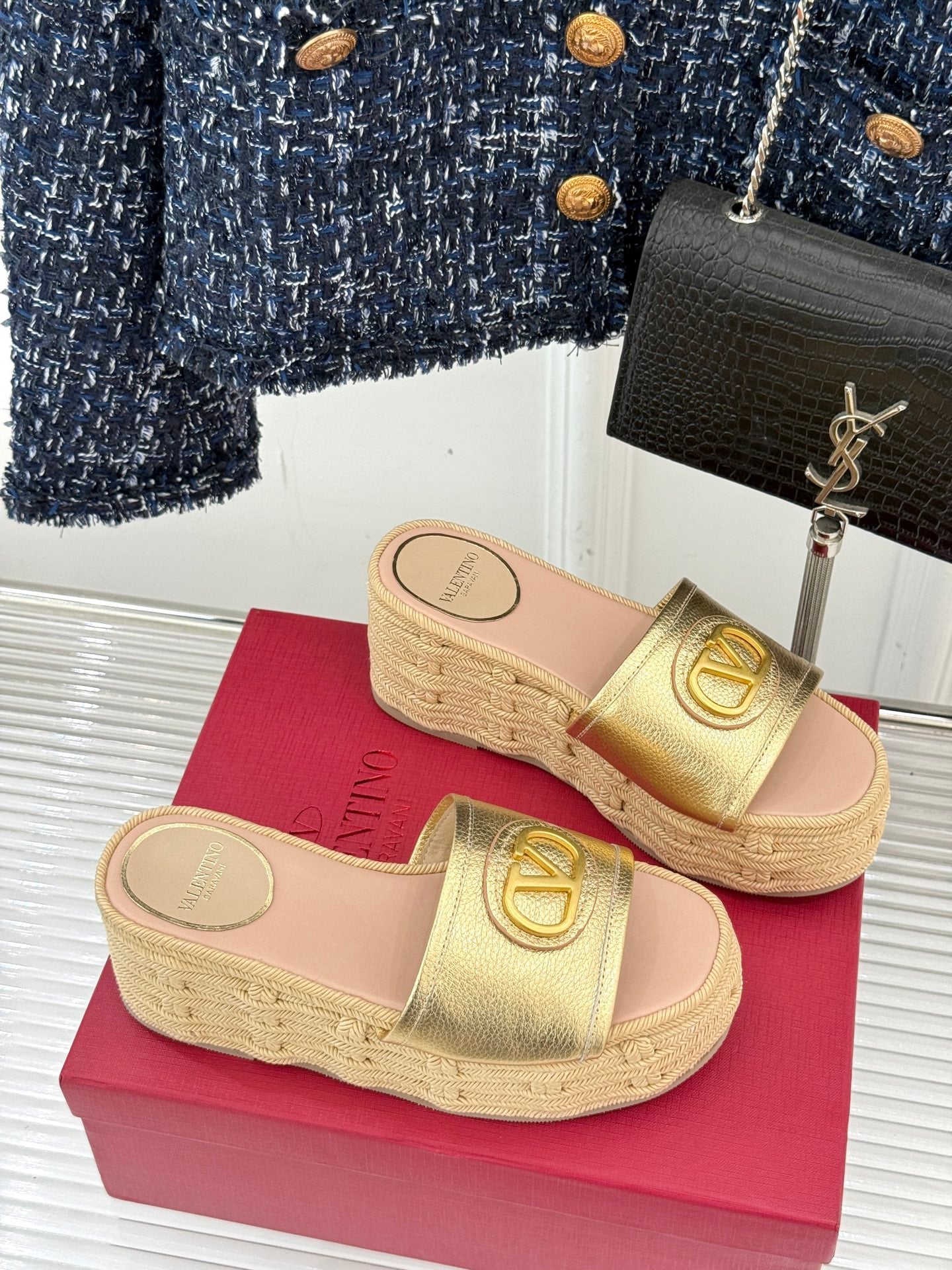 LuxluxHouse Best Quality Valentino Women Shoes
