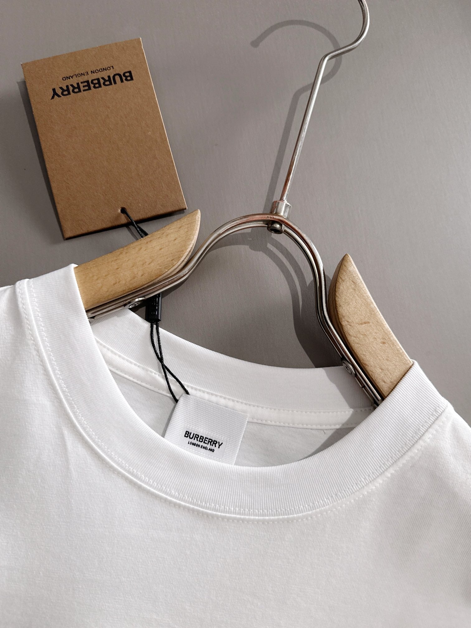 LuxluxHouse Best Quality Clothes Burberry T-shirt