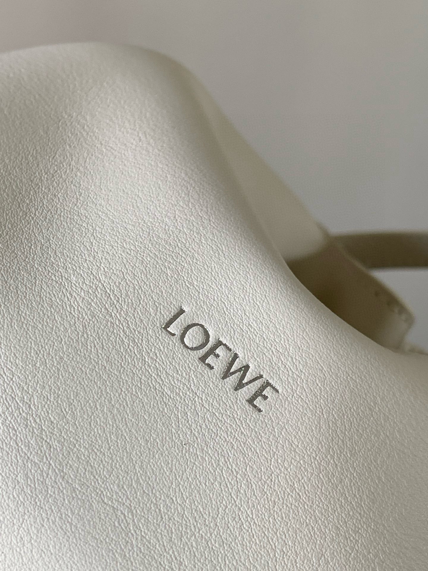 LuxluxHouse Best Quality Bags Loewe Women