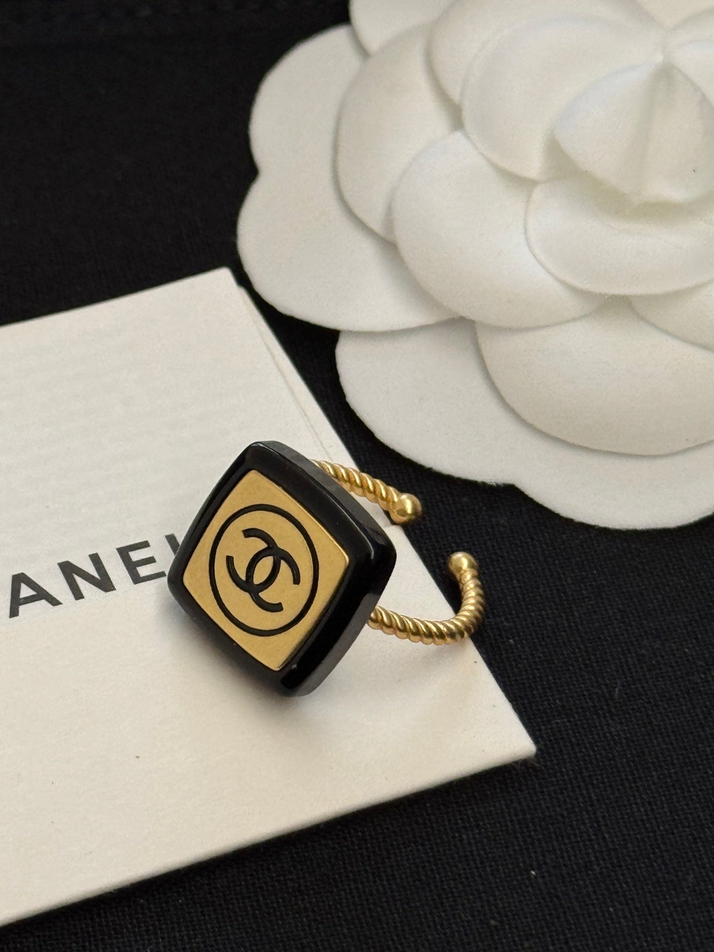 LuxluxHouse Low Price And High Quality Accessories Chanel