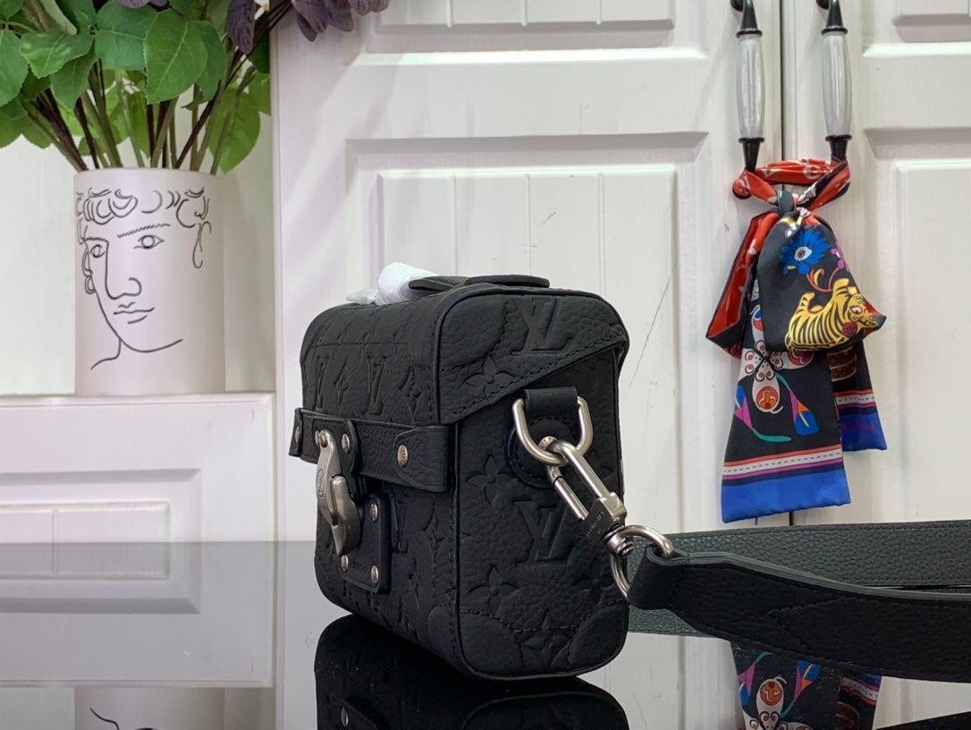 LuxluxHouse Best Quality Bags Louis Vuitton Men