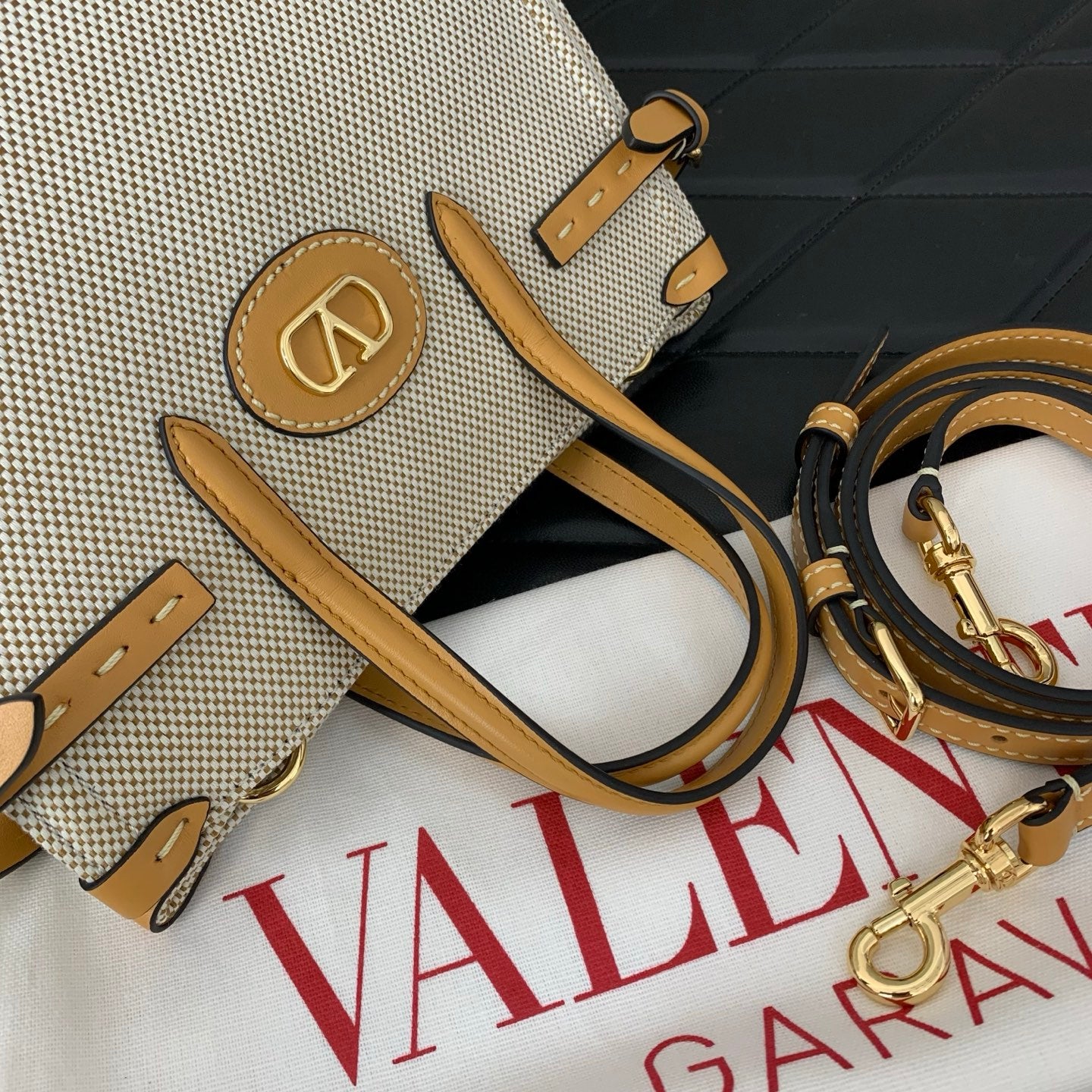 LuxluxHouse Best Quality Bags Valentino Women