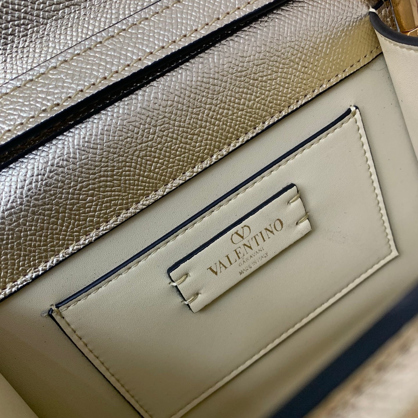LuxluxHouse Best Quality Bags Valentino Women