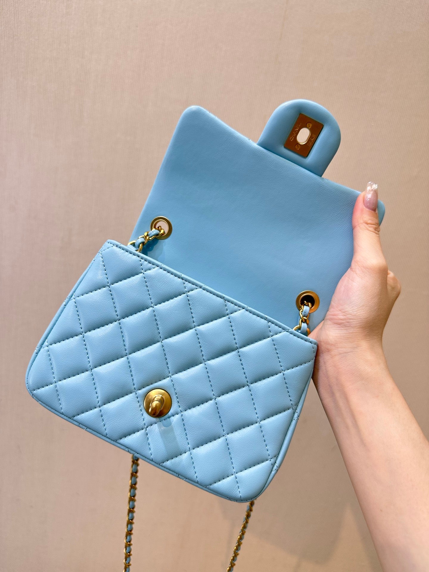 LuxluxHouse Best Quality Bags Chanel Women