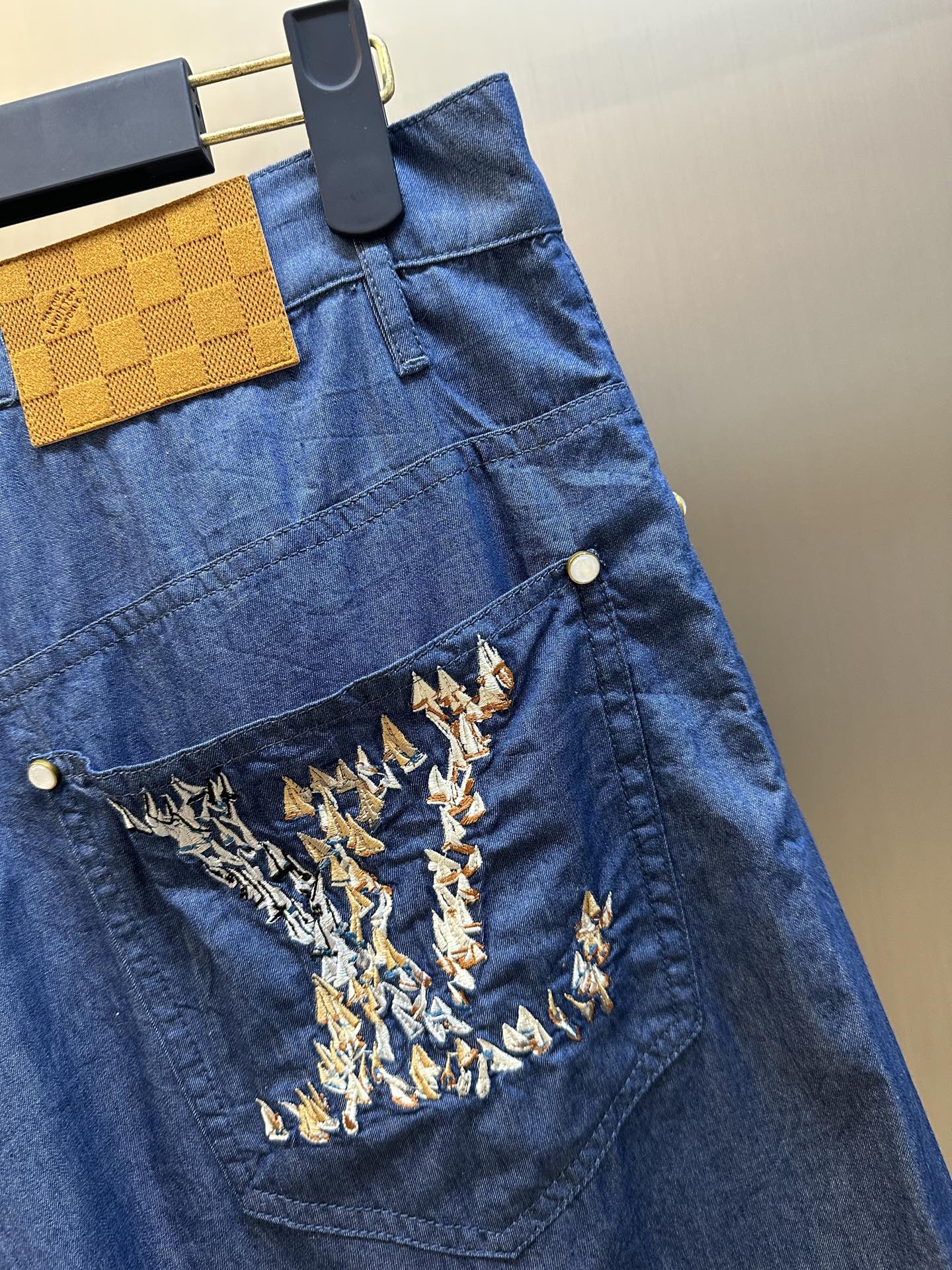 LuxluxHouse Best Quality Clothes Pants Louis Vuitton