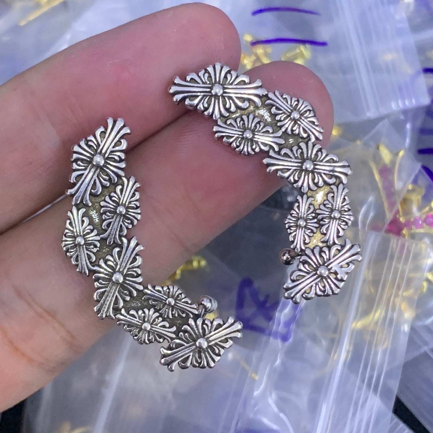LuxluxHouse Low Price And High Quality Accessories Chrome Hearts