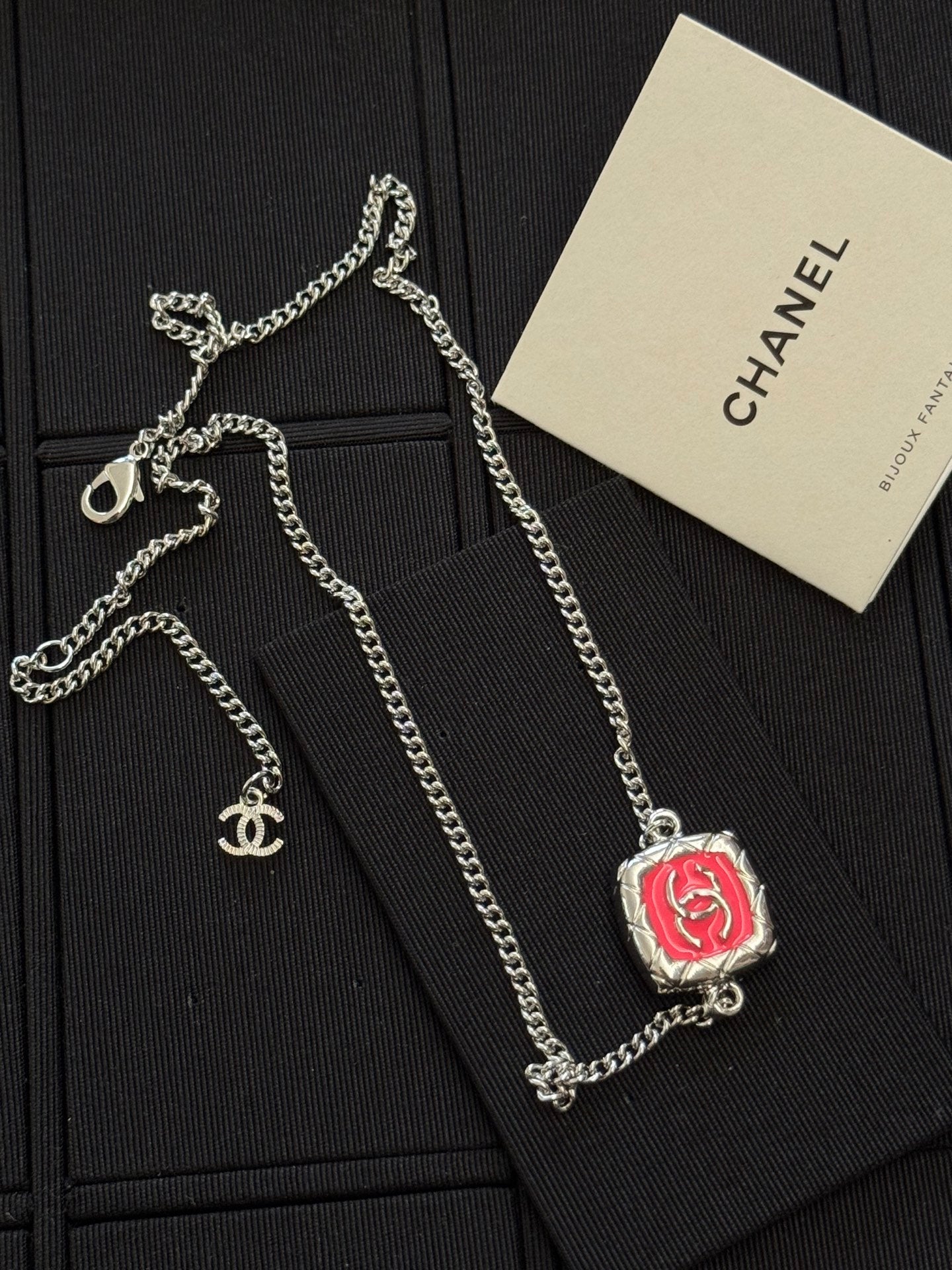 LuxluxHouse Low Price And High Quality Accessories Chanel