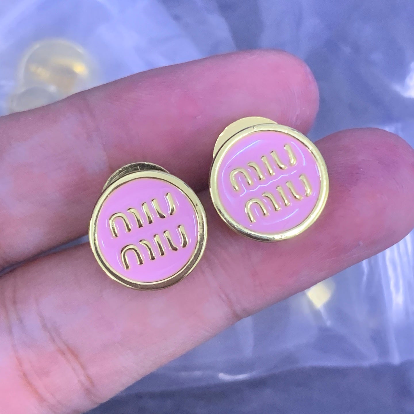 LuxluxHouse Low Price And High Quality Accessories Miu Miu