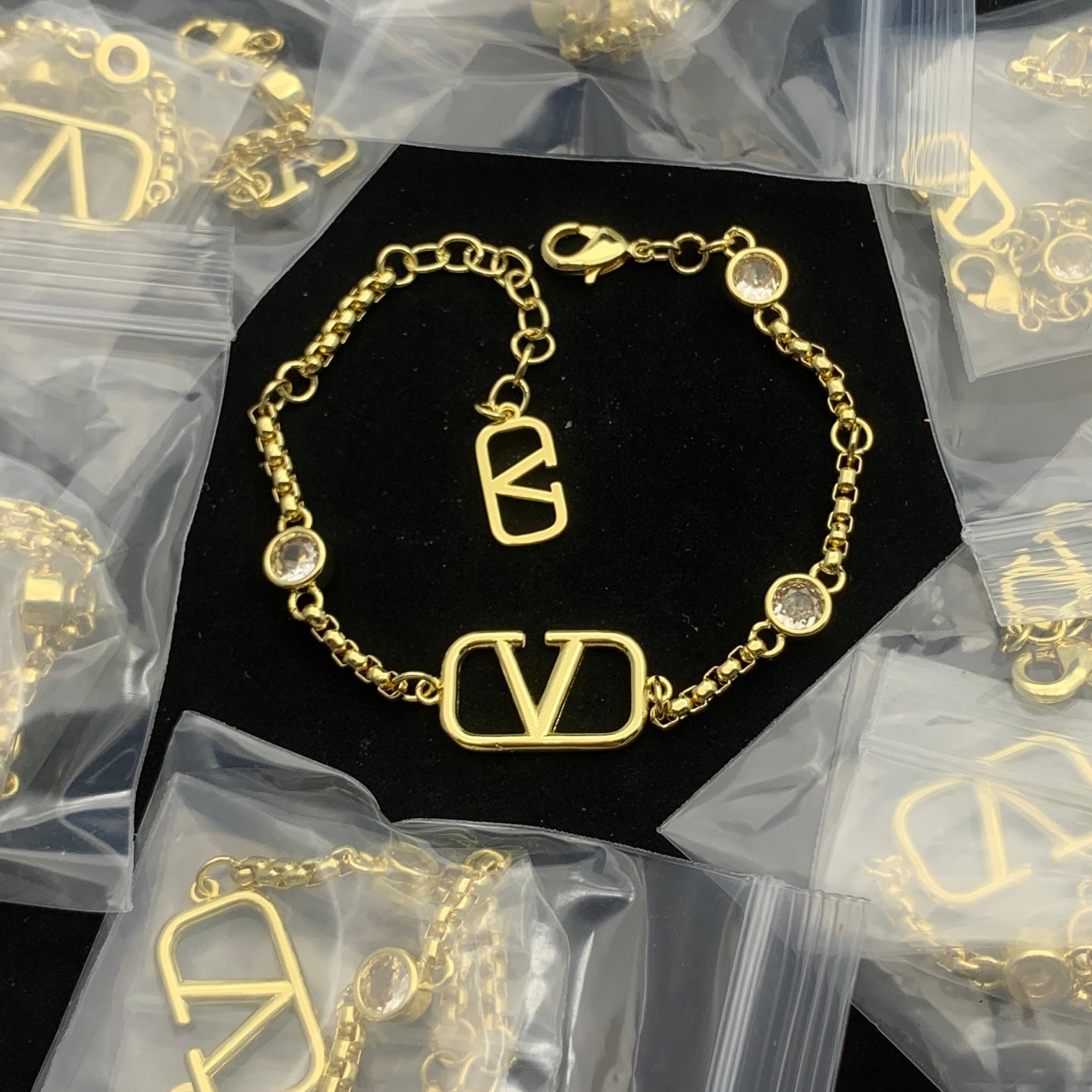 LuxluxHouse Low Price And High Quality Accessories Valentino