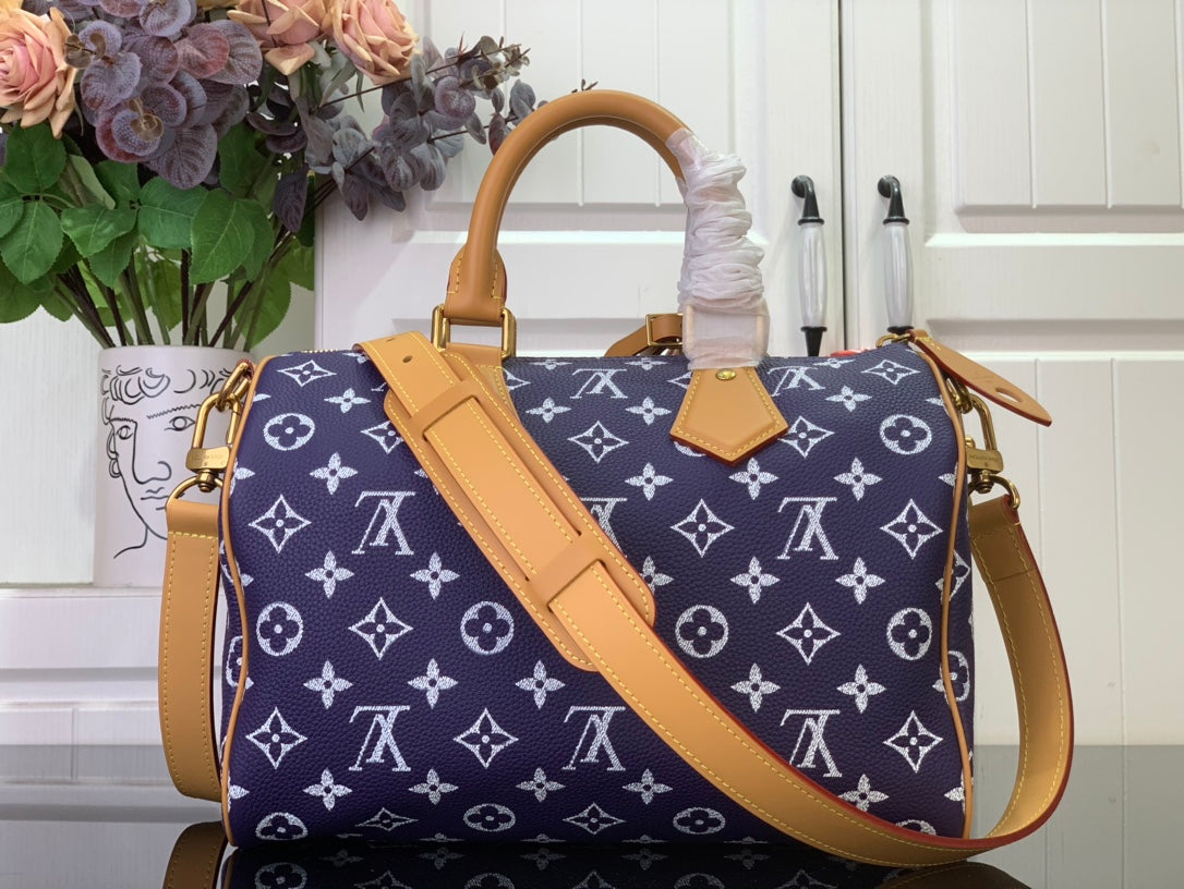 LuxluxHouse Best Quality Bags Louis Vuitton Women Men