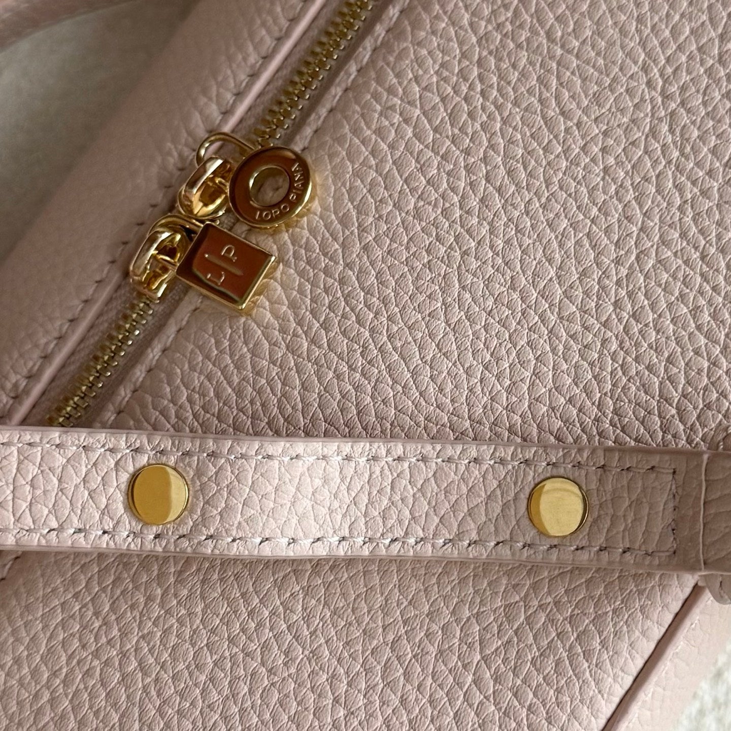 LuxluxHouse Best Quality Bags Loro Piana Women