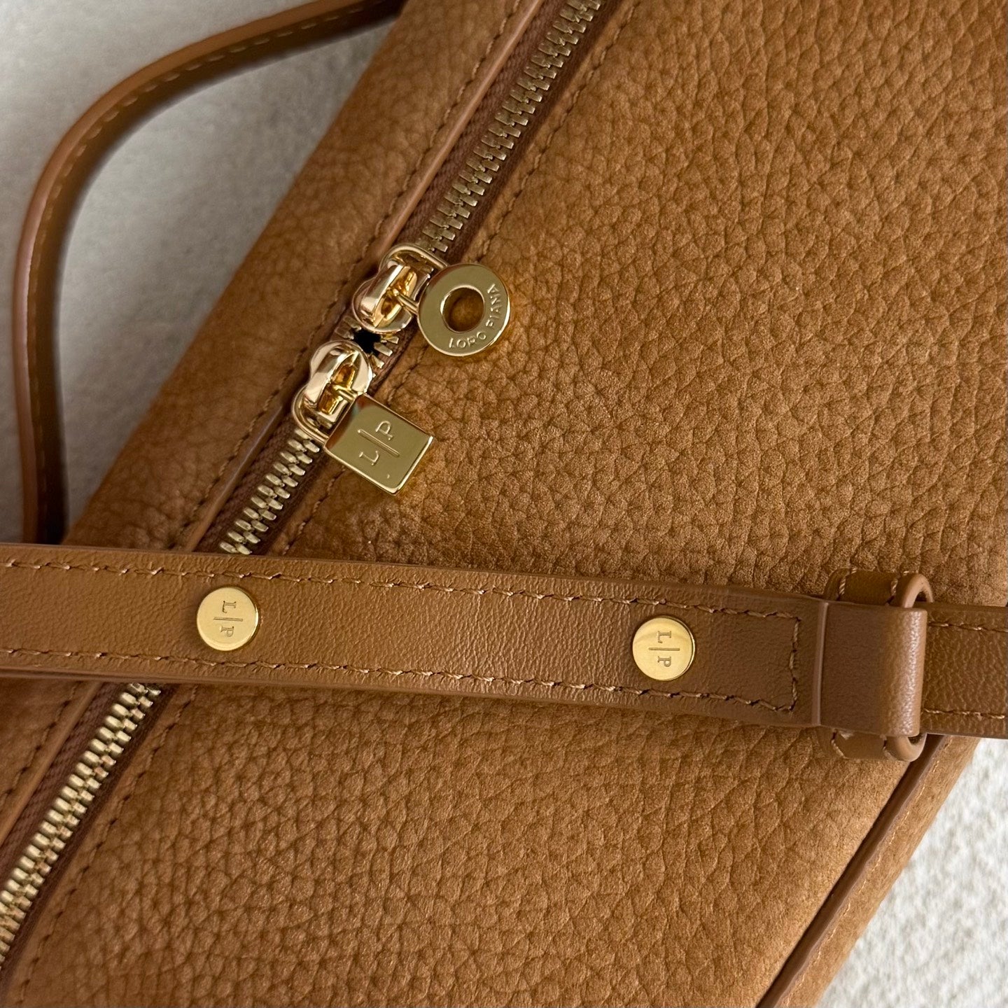 LuxluxHouse Best Quality Bags Loro Piana Women