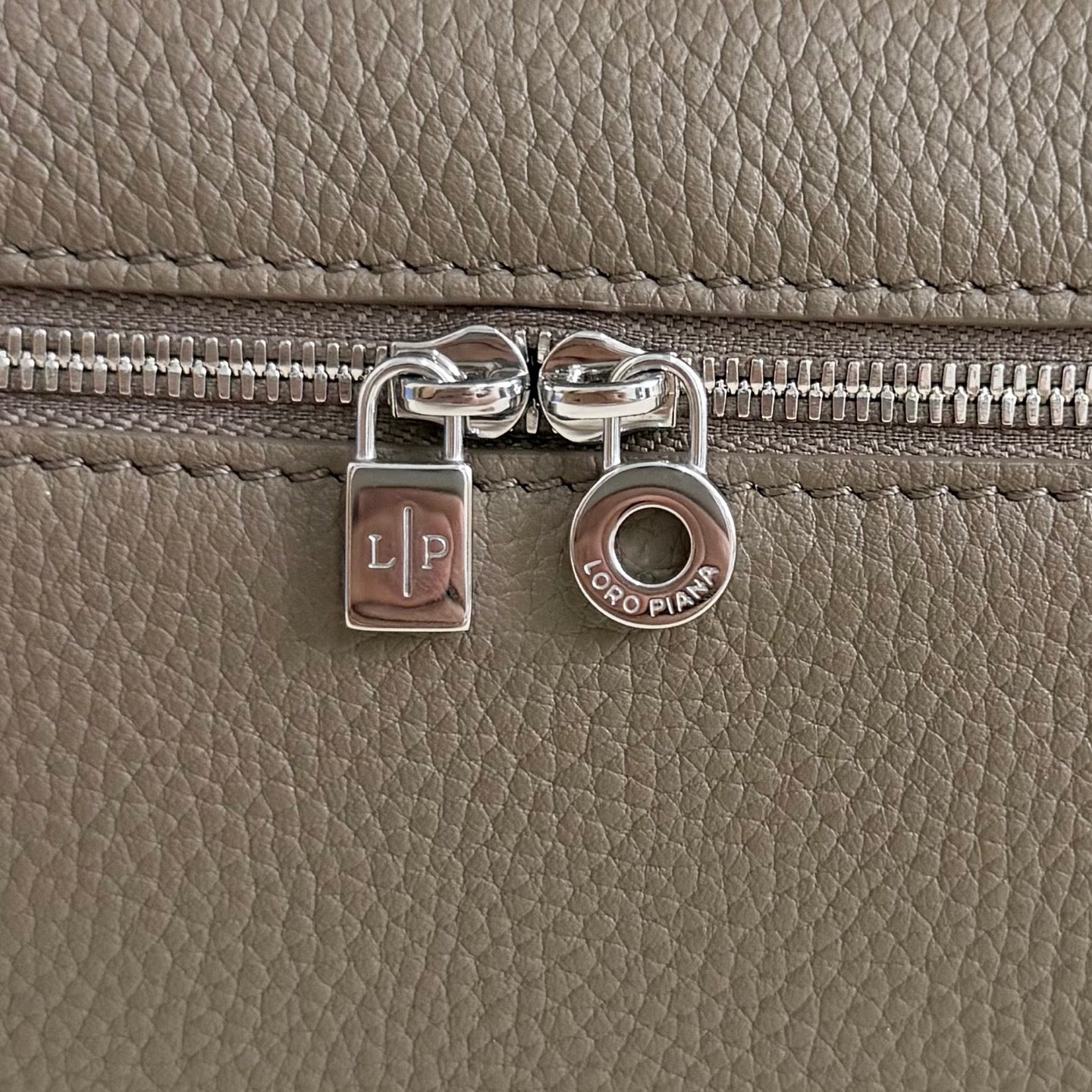 LuxluxHouse Best Quality Bags Loro Piana Women