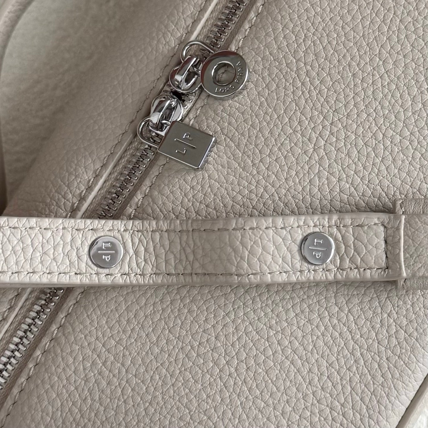 LuxluxHouse Best Quality Bags Loro Piana Women