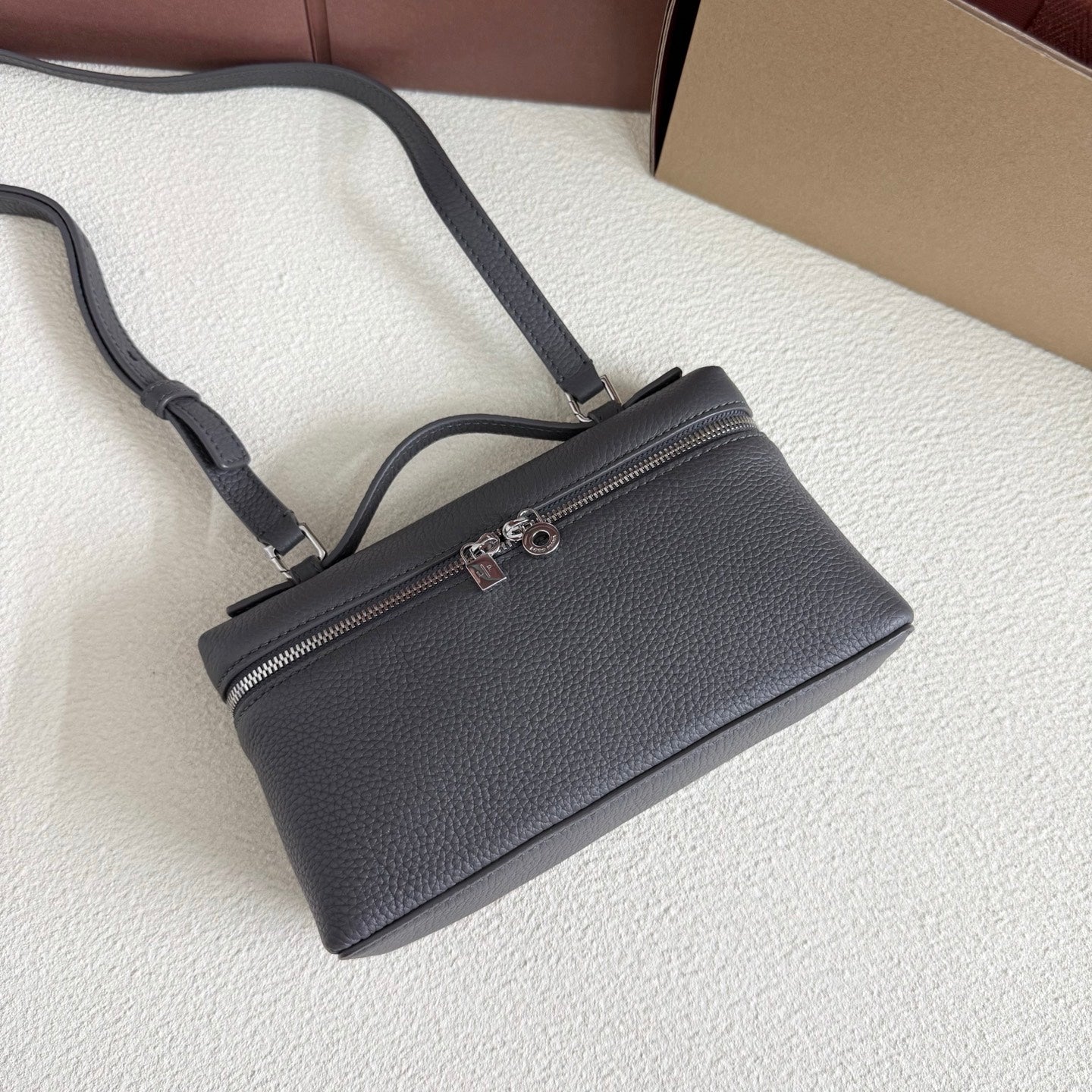 LuxluxHouse Best Quality Bags Loro Piana Women