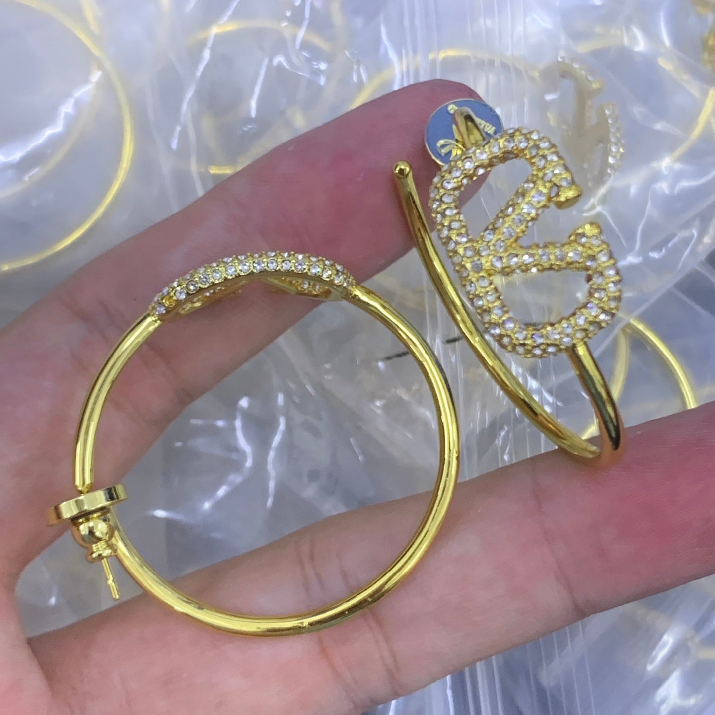 LuxluxHouse Low Price And High Quality Accessories Valentino