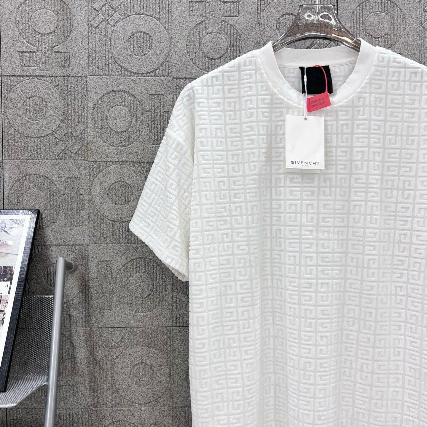 LuxluxHouse Best Quality Clothes Givenchy T-shirt