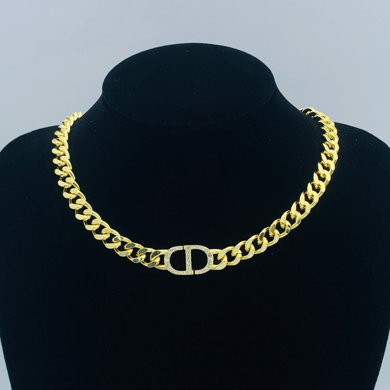 LuxluxHouse Low Price And High Quality Accessories Dior
