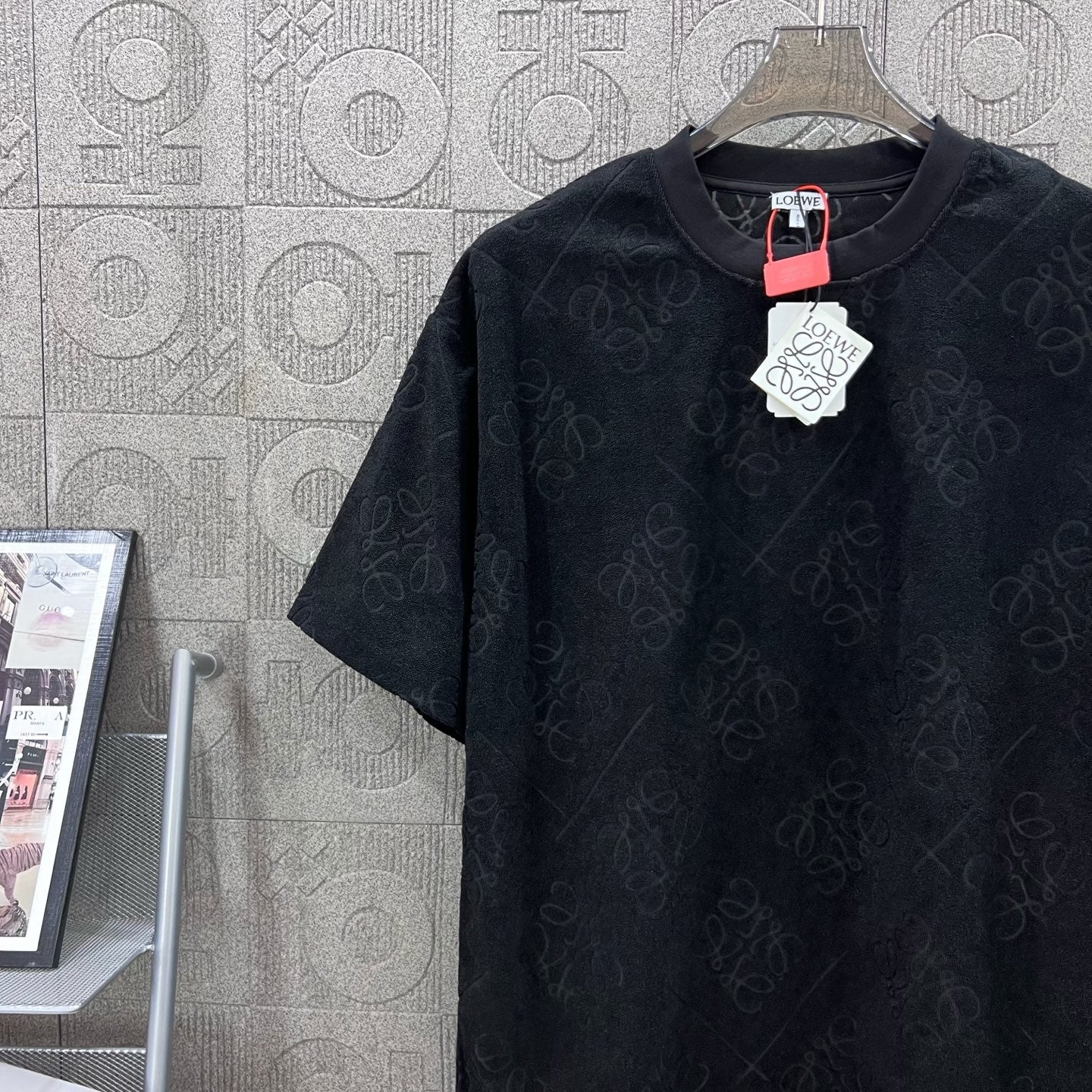 LuxluxHouse Best Quality Clothes T-shirt Loewe